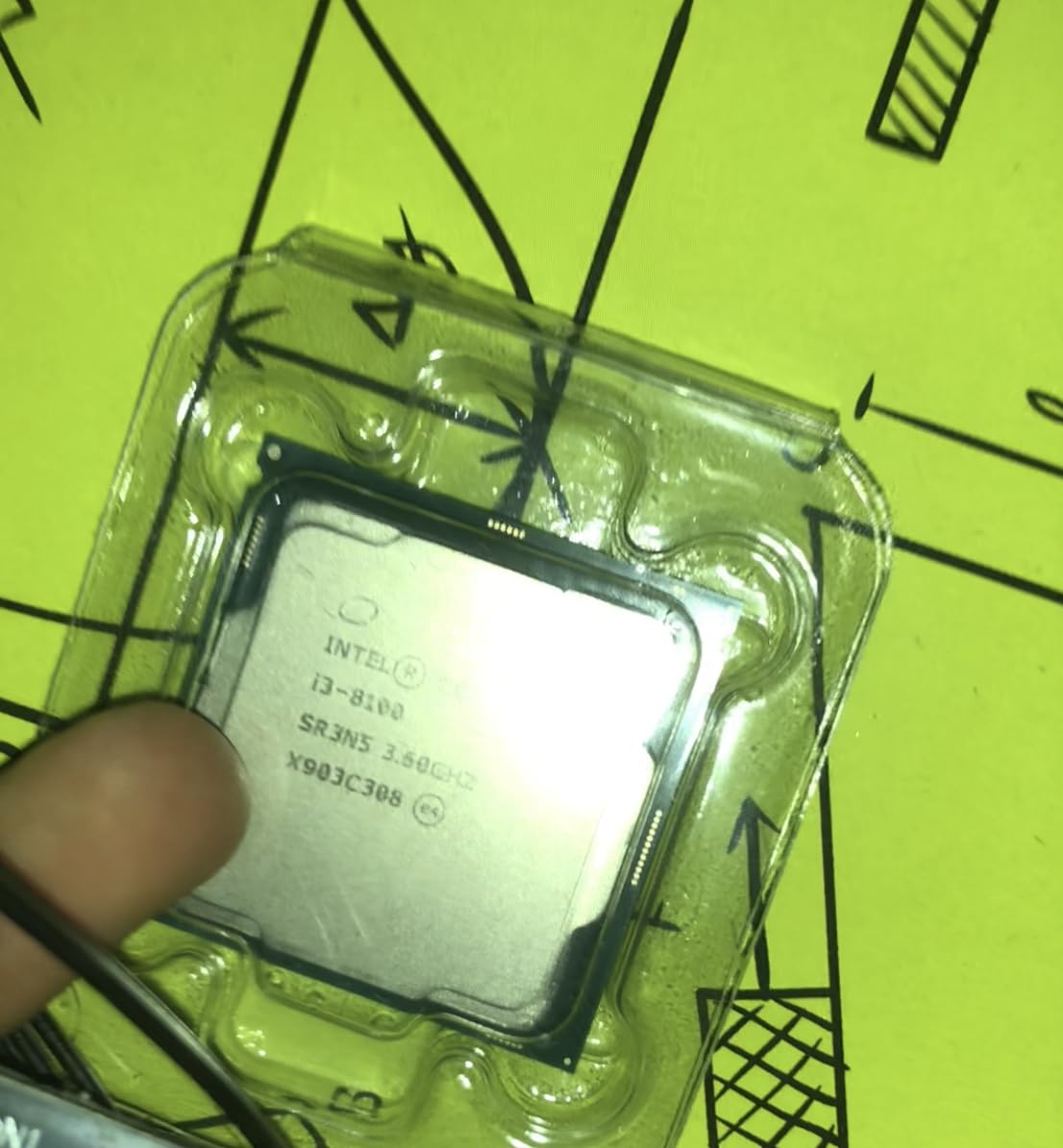 Intel BX80684I38100 8th Gen Core i3-8100 Processor (BX80684I38100) customer photo 1