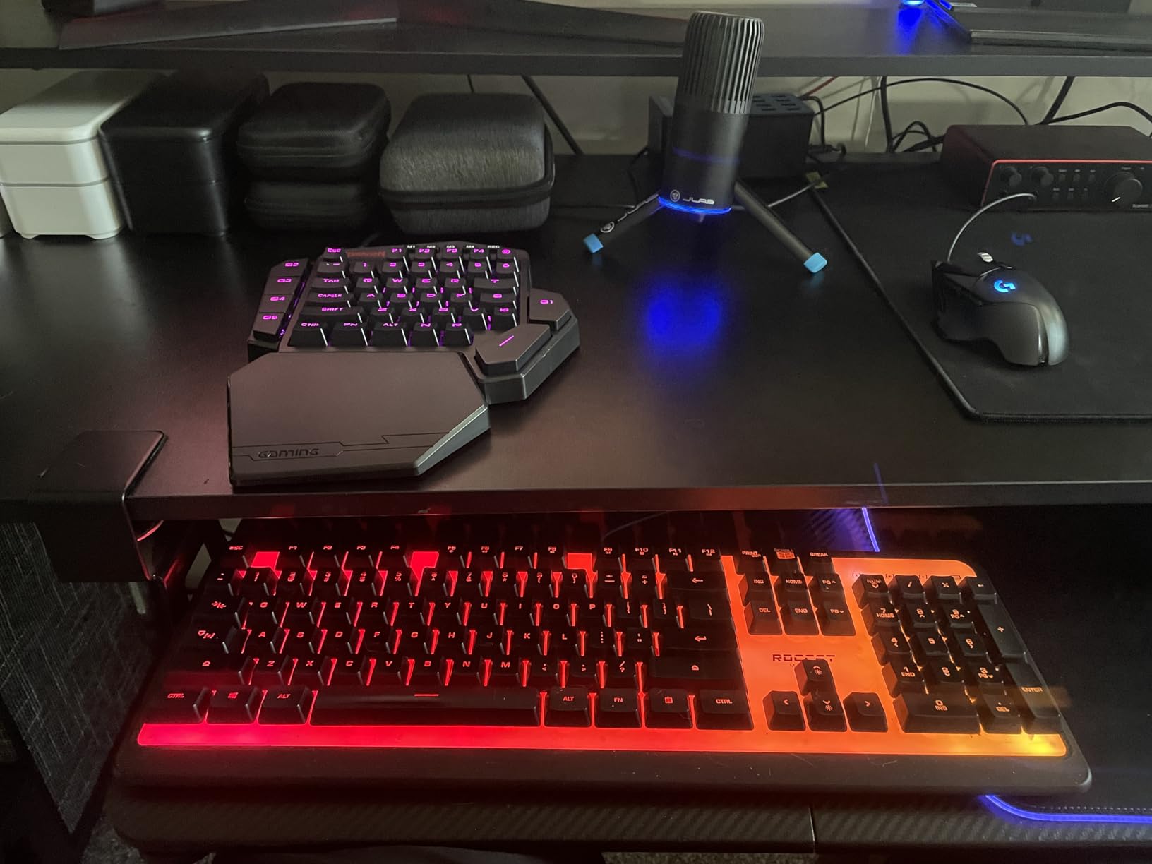 Redragon K585 DITI Wired One-Handed RGB Mechanical Gaming Keyboard, 42 Keys Type-C Professional Gaming Keypad w/Upgraded Hot-Swappable Socket, 7 Onboard Macro Keys & Detachable Wrist Rest customer photo 1
