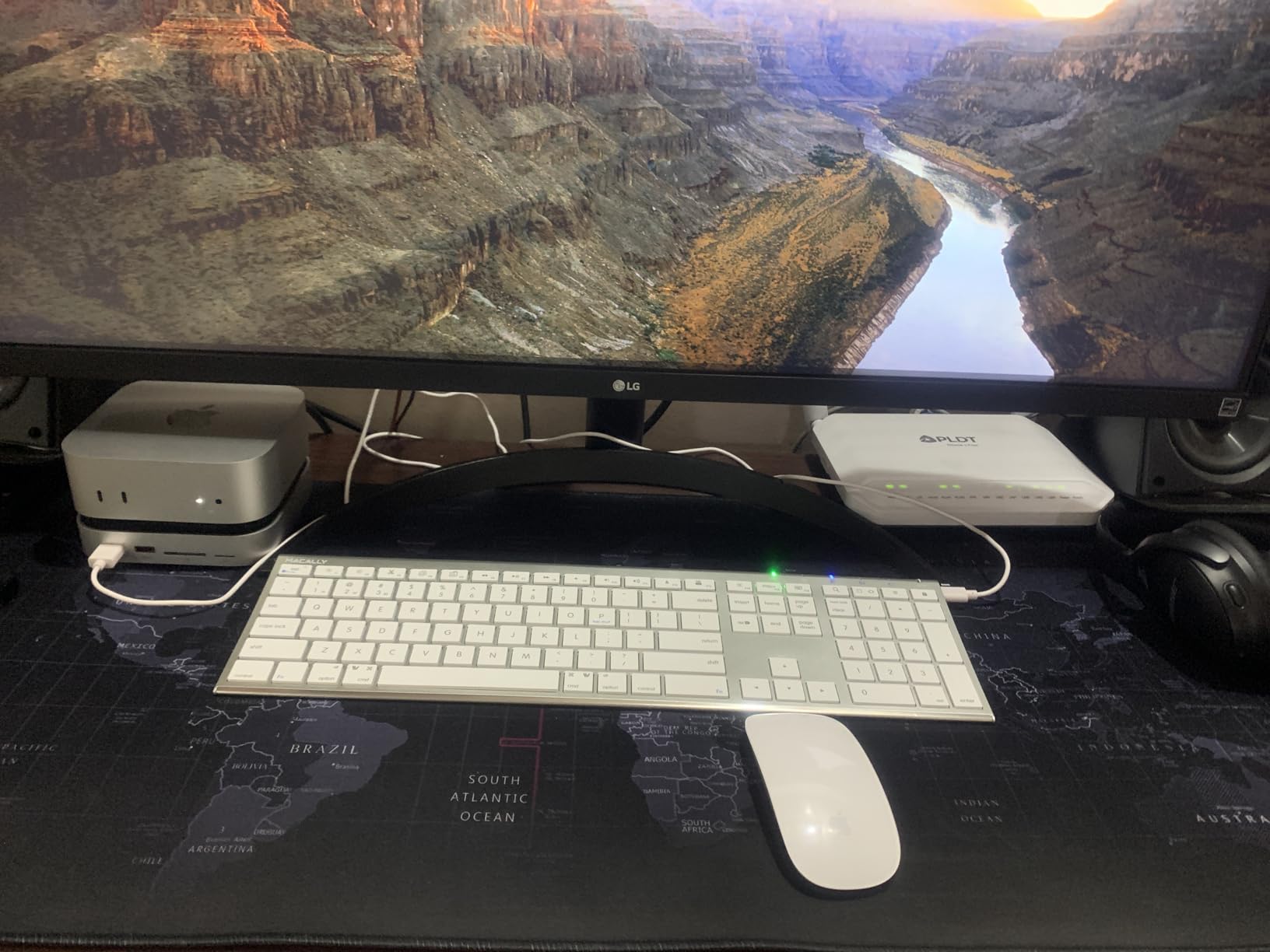 Macally Wireless Bluetooth Keyboard for Mac - Compatible Apple Keyboard or MacBook Pro/Air, iMac - Multi-Device, Up to 3 Devices with 110 Keys, 20 Shortcuts, Numeric Keypad, and Rechargeable - Silver customer photo 1