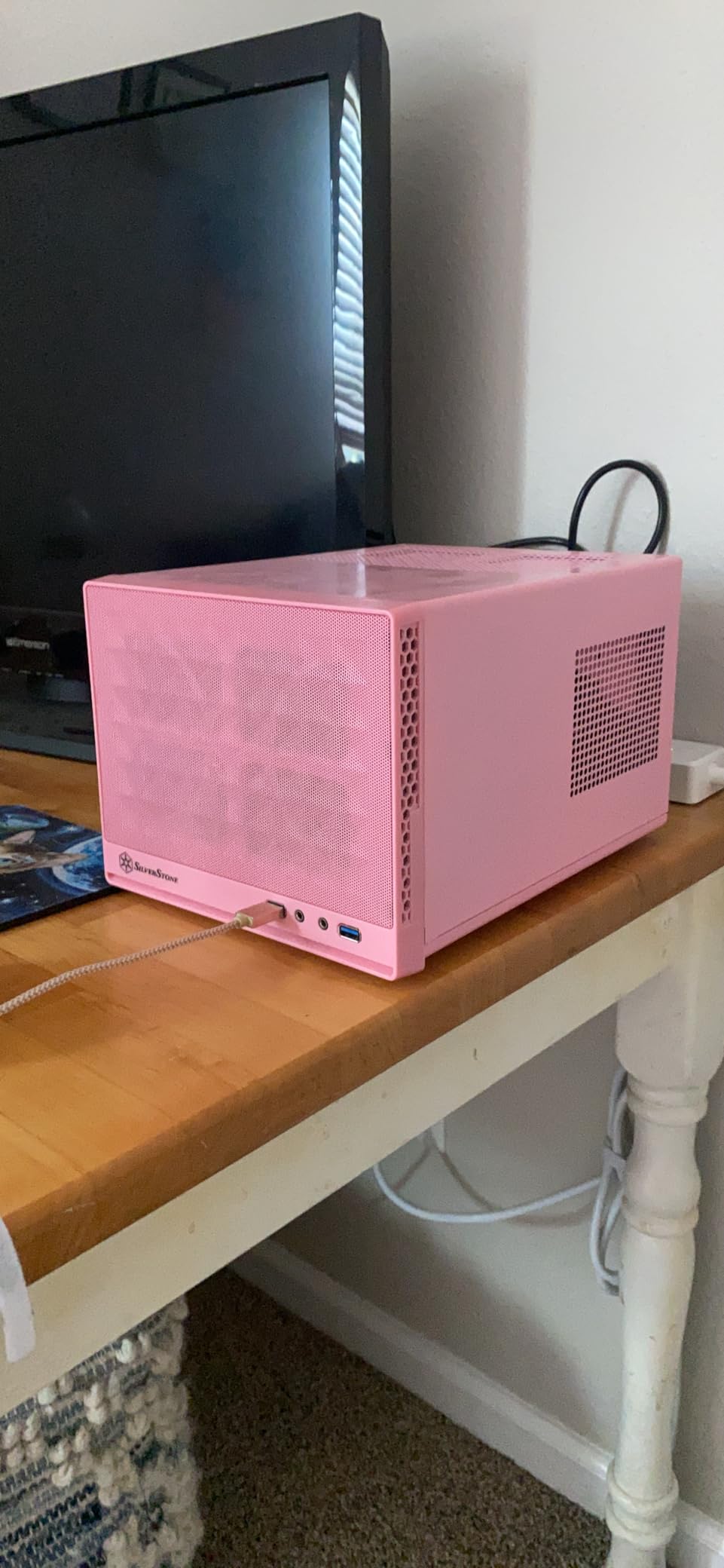 Silverstone Technology Ultra Small Form Factor Computer Case Mini-ITX in Pink SG13P customer photo 2