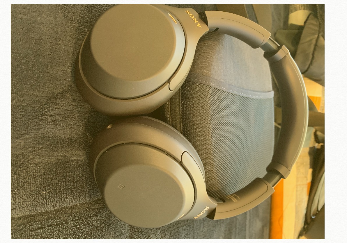 Sony WH-1000XM4 Wireless Premium Noise Canceling Overhead Headphones with Mic for Phone-Call and Alexa Voice Control, Black WH1000XM4 customer photo 1