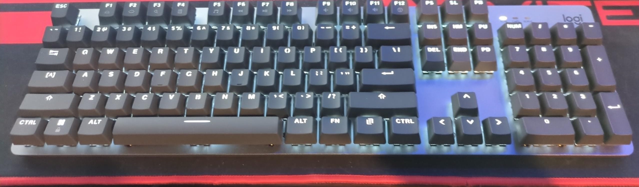 K845 Mechanical Illuminated Keyboard, Mechanical Switches, Strong Adjustable Tilt Legs, Full Size, Aluminum Top Case, 104 Keys, USB Corded, Windows (TTC Red Switches) customer photo 2