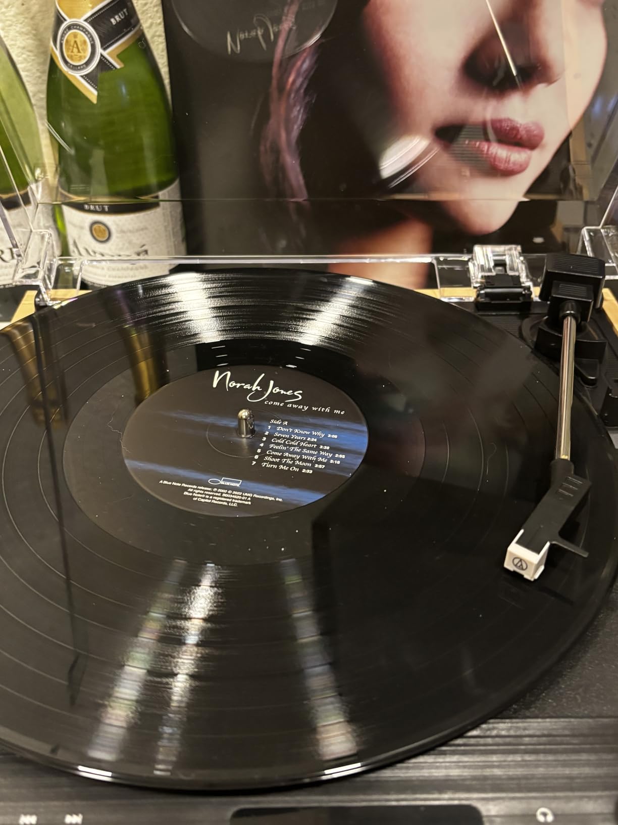 Victrola Eastwood - Bluetooth Record Player - 3-Speed Turntable, Premium MM Cartridge, Vinyl Stream for Wireless Streaming, Removable Dust Cover, Built-in Speakers (Bamboo) customer photo 1