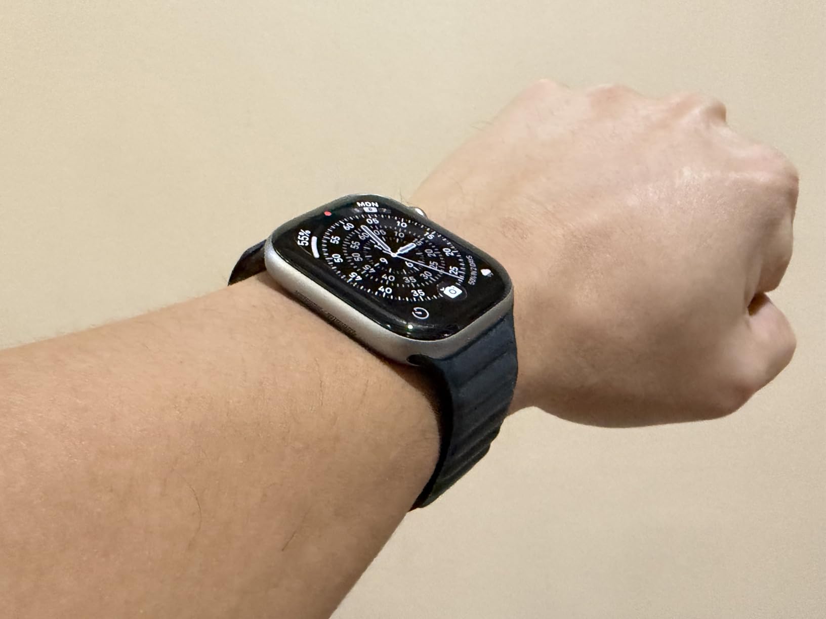 Apple Watch Band - Leather Link - (45mm) - Midnight - Medium/Large customer photo 2