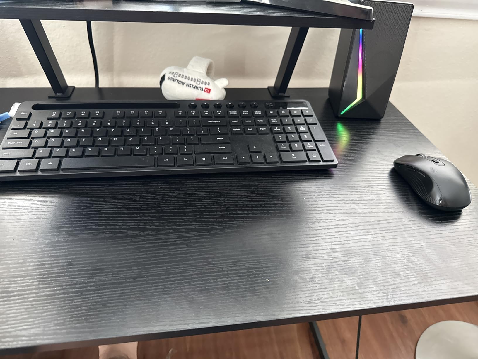 Wireless Keyboard and Mouse Combo, MARVO 2.4G Ergonomic Wireless Computer Keyboard with Phone Tablet Holder, Silent Mouse with 6 Button, Compatible with MacBook, Windows (Black) customer photo 1