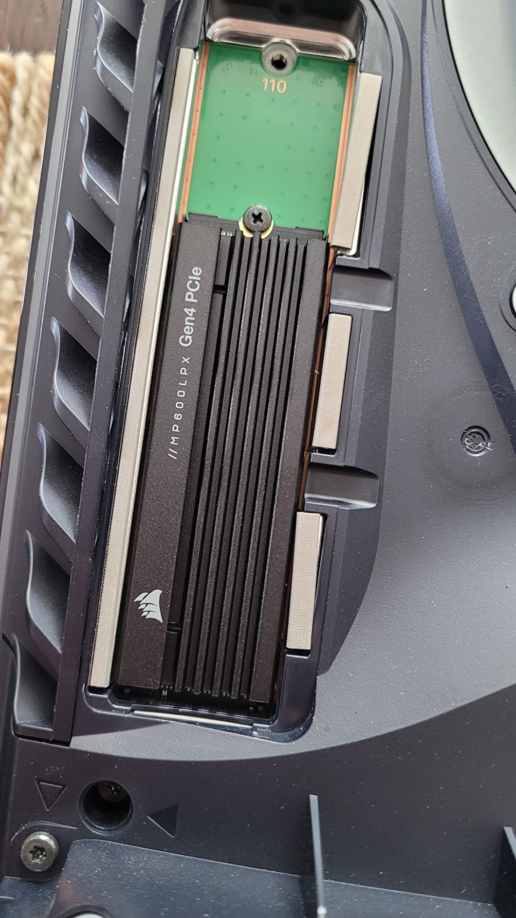 MP600 PRO LPX 1TB M.2 NVMe PCIe x4 Gen4 SSD - Optimized for PS5 (Up to 7,100MB/sec Sequential Read & 5,800MB/sec Sequential Write Speeds, High-Speed Interface, Compact Form Factor) Black customer photo 2