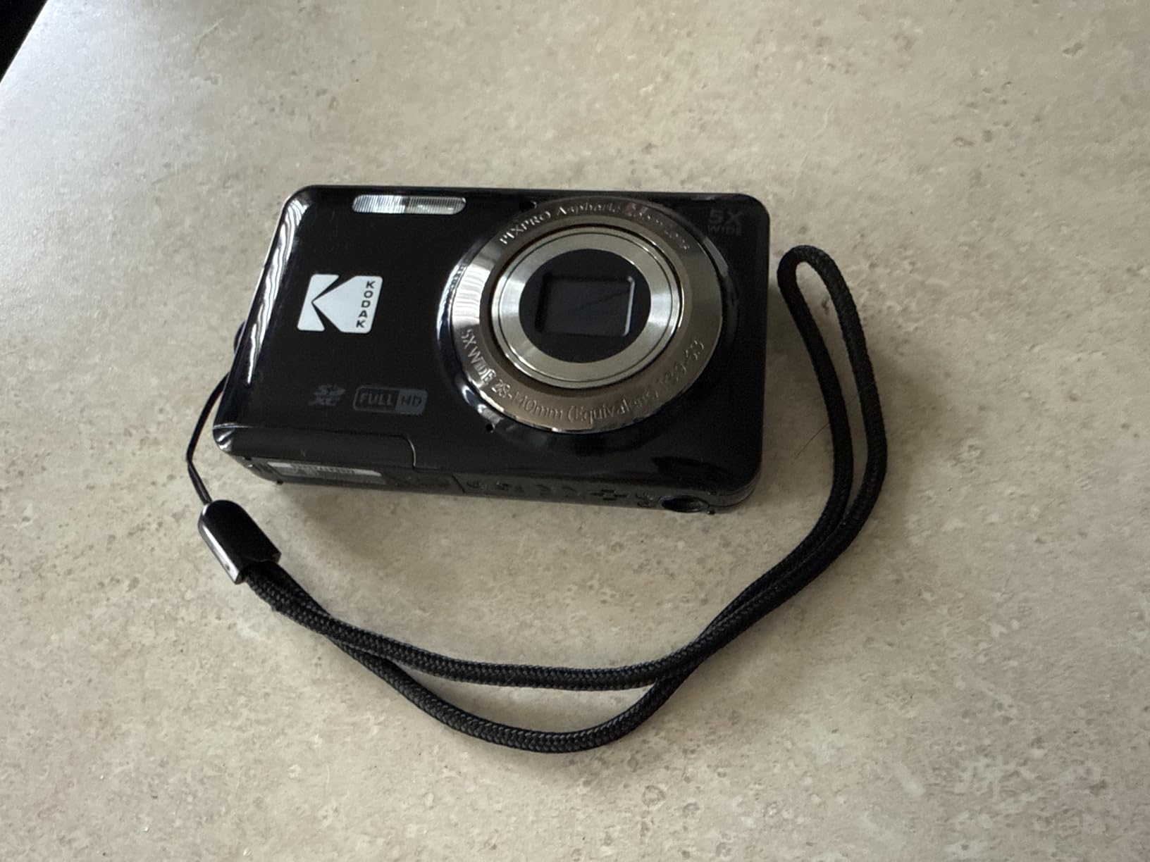 Kodak PIXPRO FZ55-BK 16MP CMOS Sensor Digital Camera 5X Optical Zoom 28mm Wide Angle 1080P Full HD Video 2.7