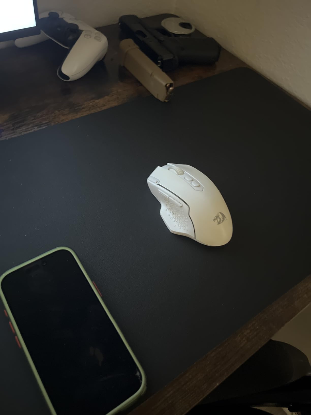 Redragon M810 Pro Wireless Gaming Mouse, 10000 DPI Wired/Wireless Gamer Mouse w/Rapid Fire Key, 8 Macro Buttons, 45-Hour Reliable Power Capacity and RGB Backlit for PC/Mac/Laptop customer photo 1
