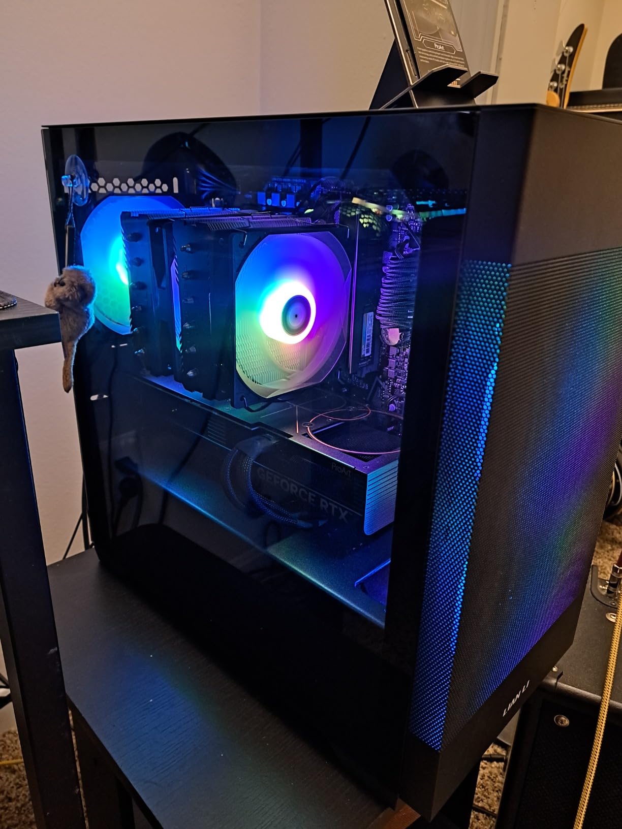 LIAN LI High Airflow Micro ATX PC Case, RGB Gaming Computer Case, Mesh Front Panel Mid-Tower Chassis with 2x140mm ARGB PWM Fans Pre-Installed, Tempered Glass Side Panel (LANCOOL 205M MESH, Black) customer photo 1