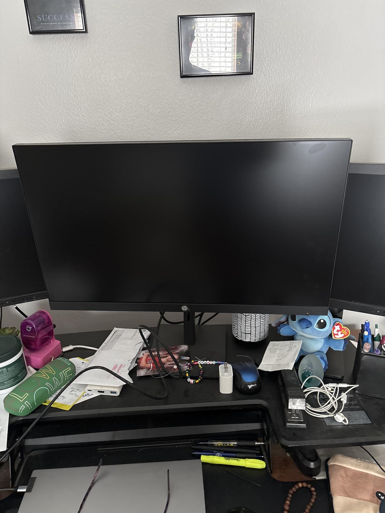 HP 27h Full HD Monitor - Diagonal - IPS Panel & 75Hz Refresh Rate - Smooth Screen - 3-Sided Micro-Edge Bezel - 100mm Height/Tilt Adjust - Built-in Dual Speakers - for Hybrid Workers customer photo 1