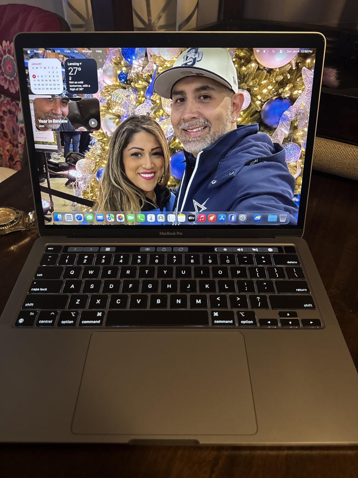 2022 Apple MacBook Pro with Apple M2 chip (13-inch, 8GB RAM, 256GB SSD Storage) (QWERTY English) Space Gray (Renewed) customer photo 2