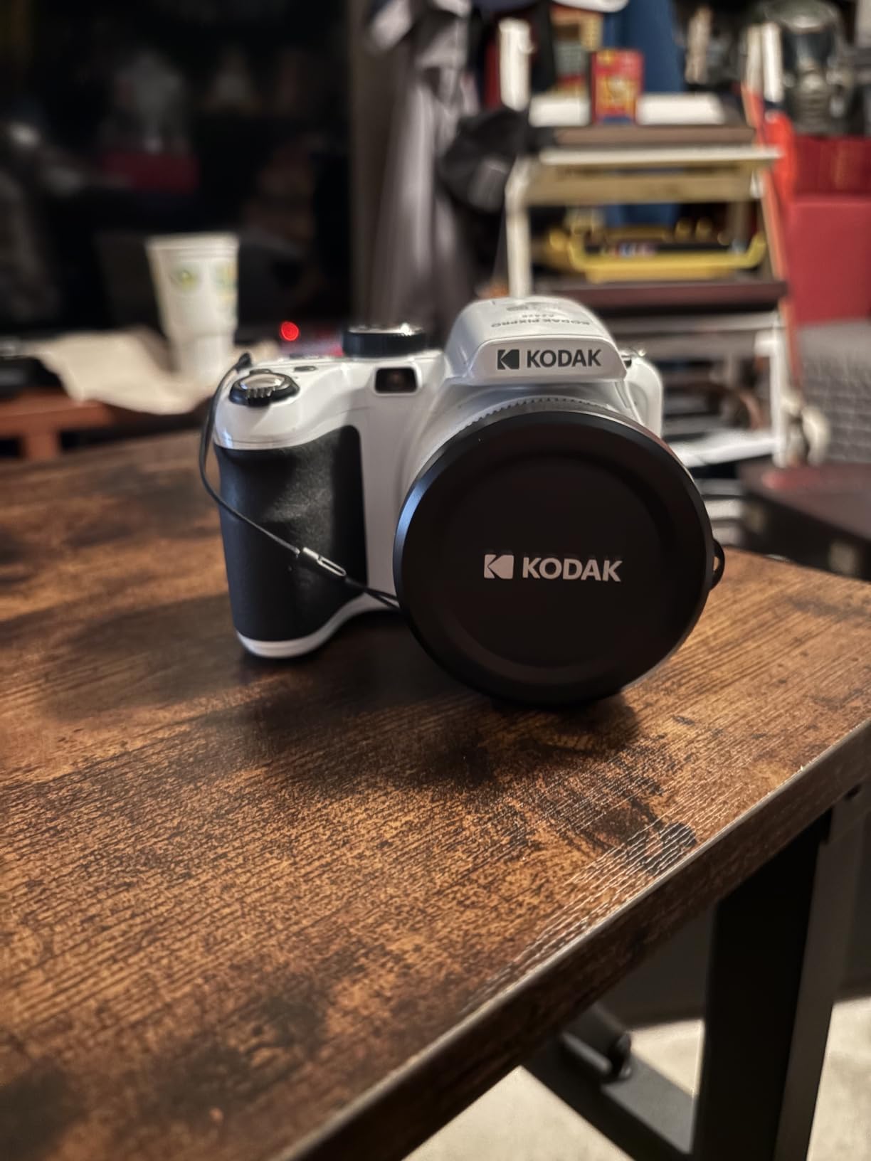 KODAK PIXPRO AZ425 Digital Camera, 42x Optical Zoom Bridge with 20MP BSI Sensor, Li-Ion Battery, OIS, 1080p Full HD Video, Red customer photo 1