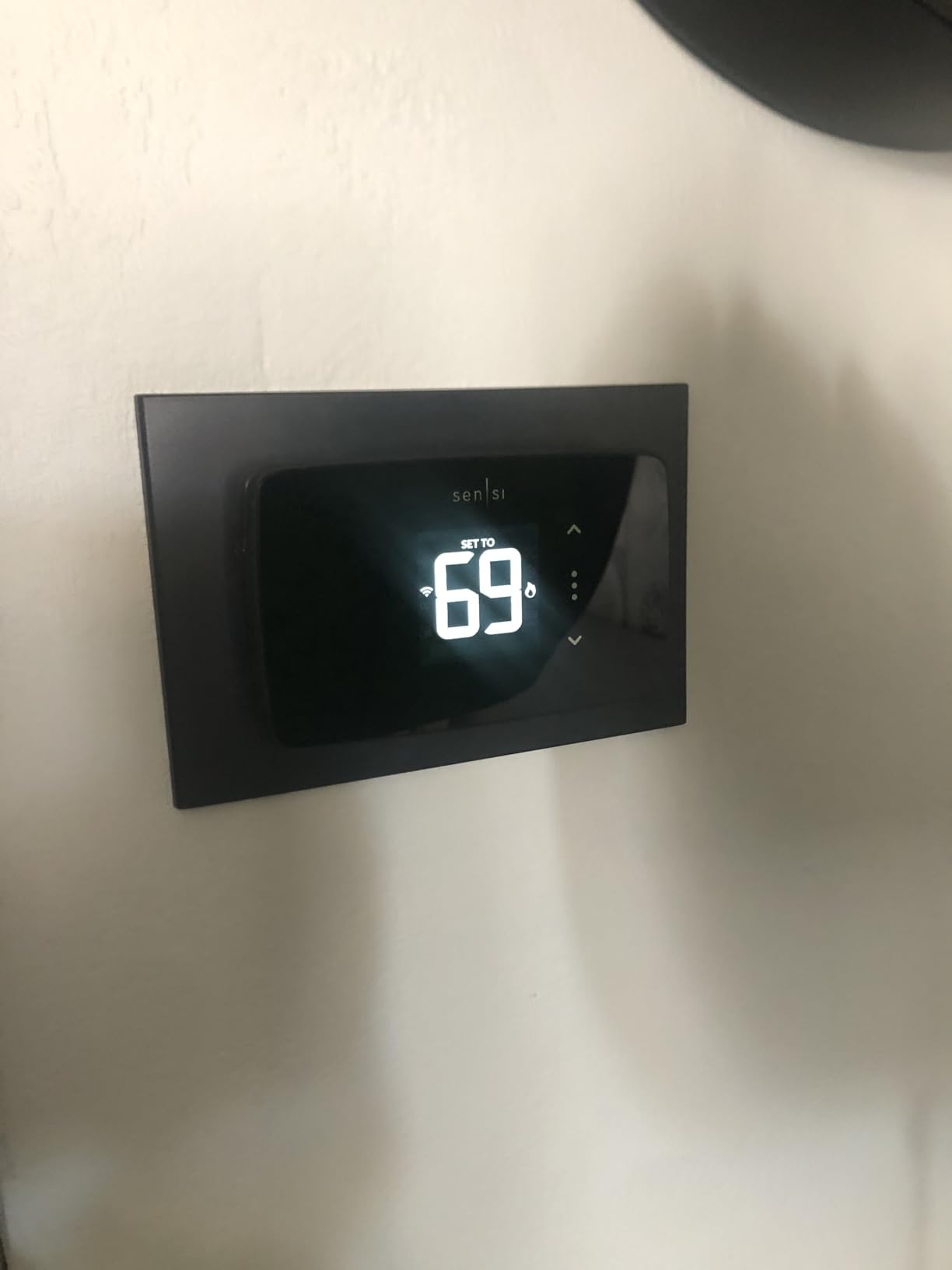 Sensi Lite Smart Thermostat, Programmable, WiFi, Easy DIY, Works With Alexa, ENERGY STAR Certified, ST25, Most Systems C-Wire Not Required customer photo 1