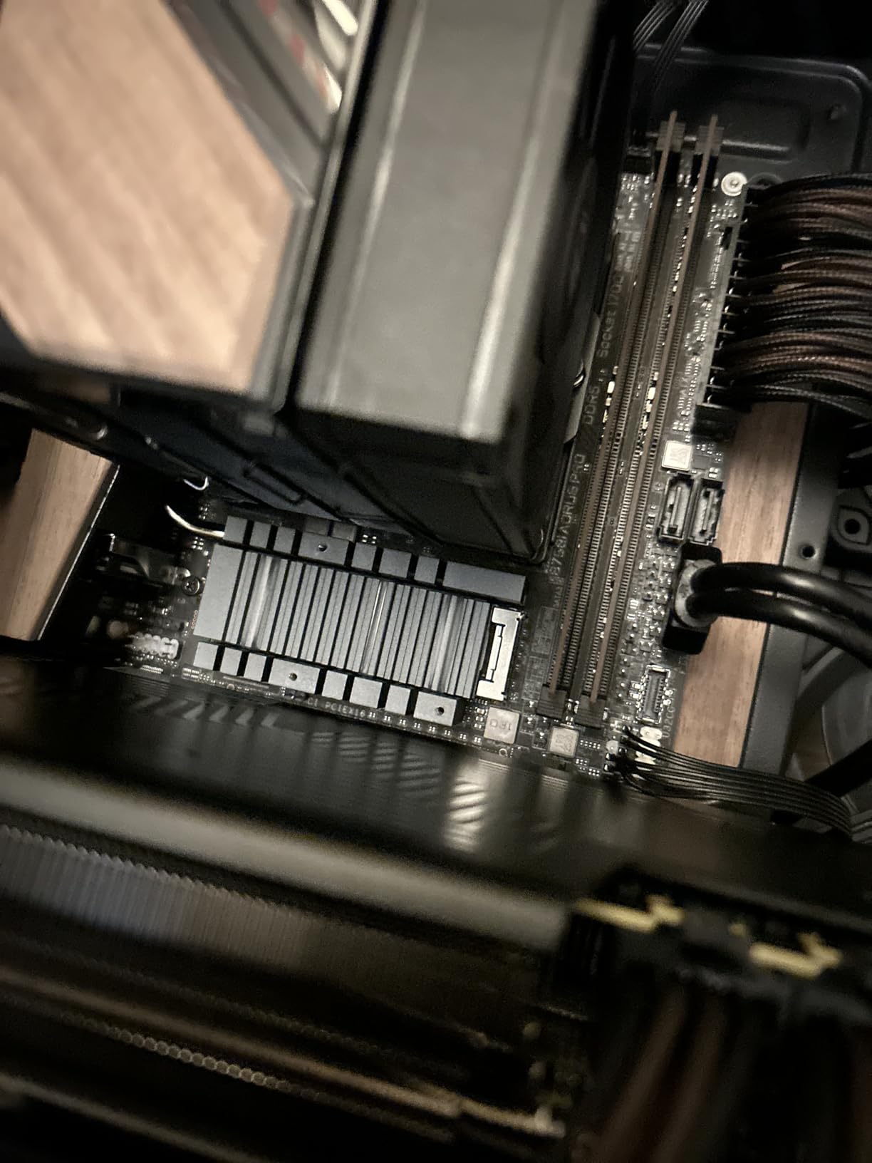 GIGABYTE B760I AORUS PRO LGA 1700 Mini-ITX Motherboard customer photo 2