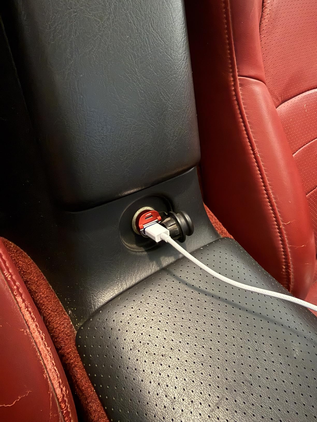 【Upgraded】 125W Car Charger USB C Super Fast Charging, [PD65W & QC60W][All Metal] MRGLAS Cigarette Lighter Car Charger, RV Car Electronics Accessories for iPhone 17 Pro Max iPad Samsung S25 Pixel 10 customer photo 1