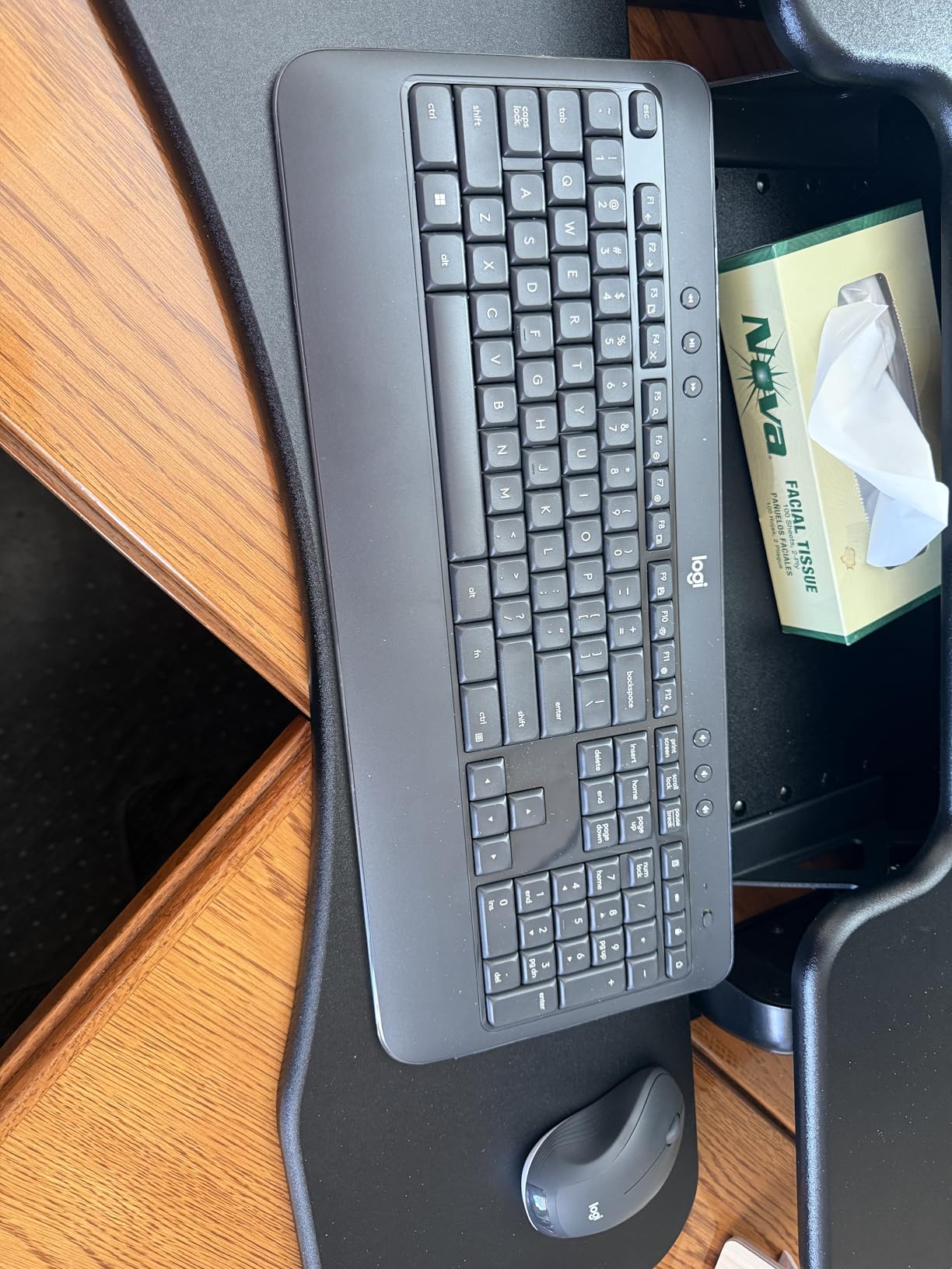 Logitech MK540 Advanced Wireless Keyboard and Mouse Combo for Windows, 2.4 GHz Unifying USB-Receiver, Multimedia Hotkeys, 3-Year Battery Life, for PC, Laptop customer photo 1