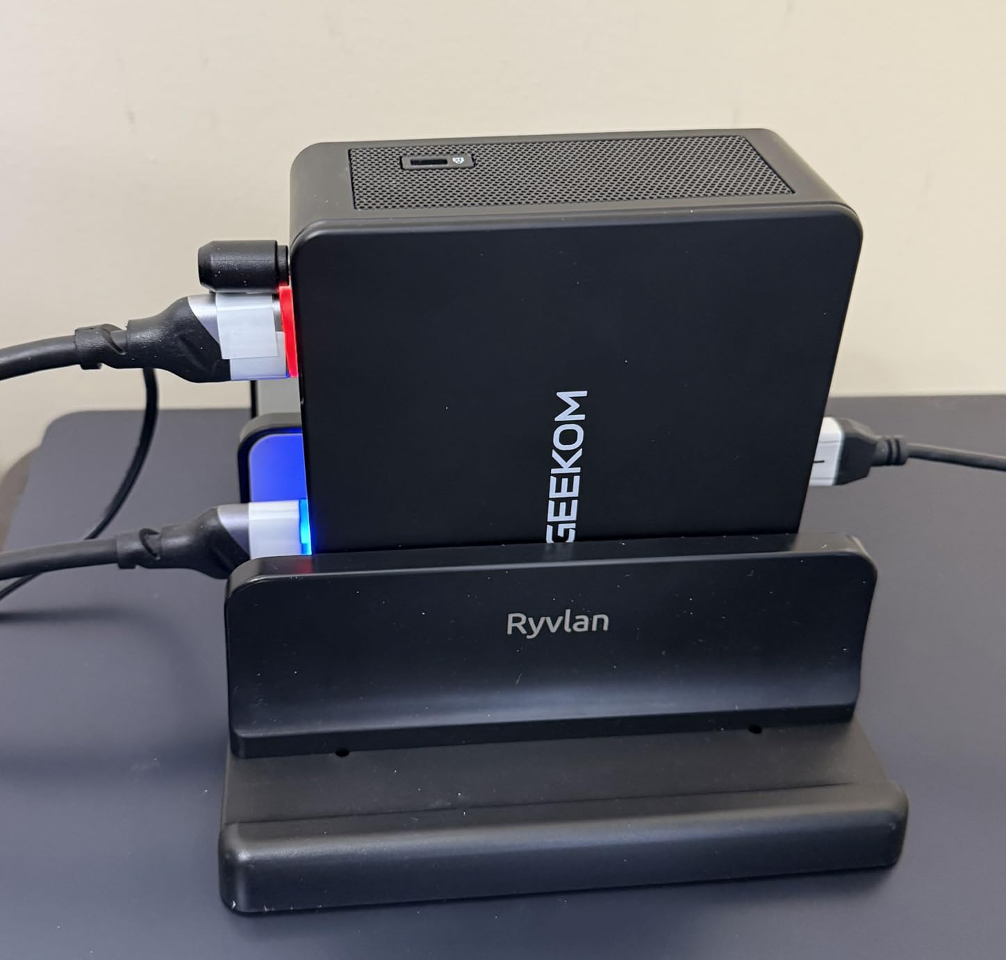 GEEKOM Flagship Model IT13 Mini PC 2026 with 13th Gen Intel i9-13900HK, 16GB RAM 1TB SSD, Windows 11 Pro, 2 X USB4.0(40Gbps), 8K Quad Display, WiFi 6E, SD Slot, Intel NUC13 Replacement Mini Desktop customer photo 1