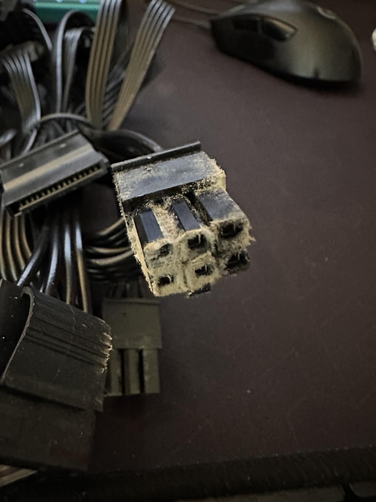 Thermaltake GF1 Fully Modular ATX 850W Power Supply - 80 Plus Gold - Ultra Quiet - Zero RPM, PS-TPD-0850FNFAGU-P customer photo 2