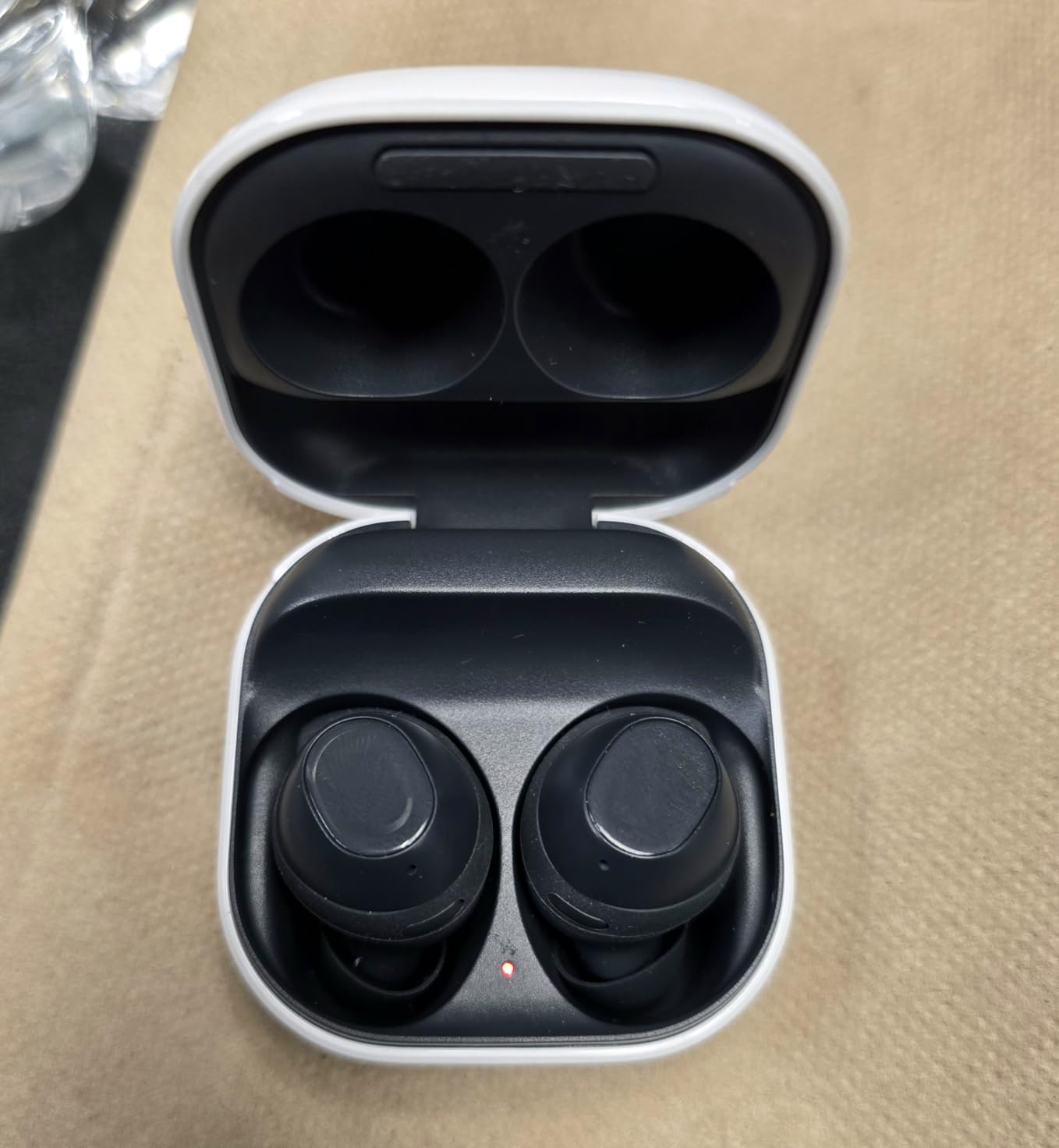 Samsung Galaxy Buds Fan Edition(FE) SM-R400, Active Noise-Cancelling, Wireless Bluetooth v5.2 Earbuds, Android 8.0 and Up - (Graphite) customer photo 2