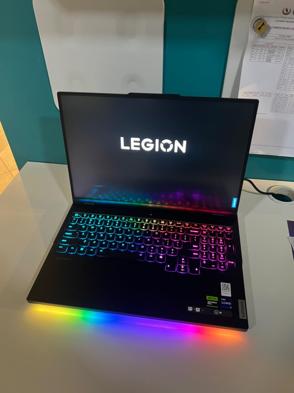 Legion Pro 7i Gen 9 16
