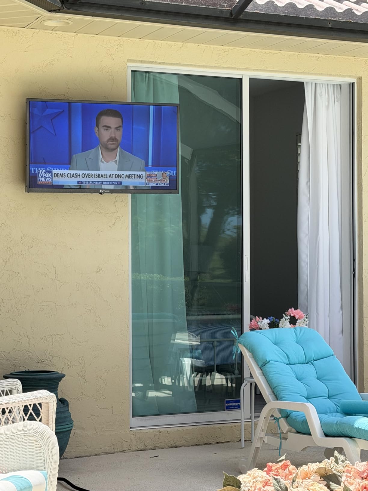 SYLVOX Outdoor TV, 65 inch Smart TV Waterproof Outdoor TVs, 4K Weatherproof Television for Outside, Support Google Assistant, Chromecast, 1000 nit Brightness Partial Sun (Deck Pro 3.0) customer photo 2
