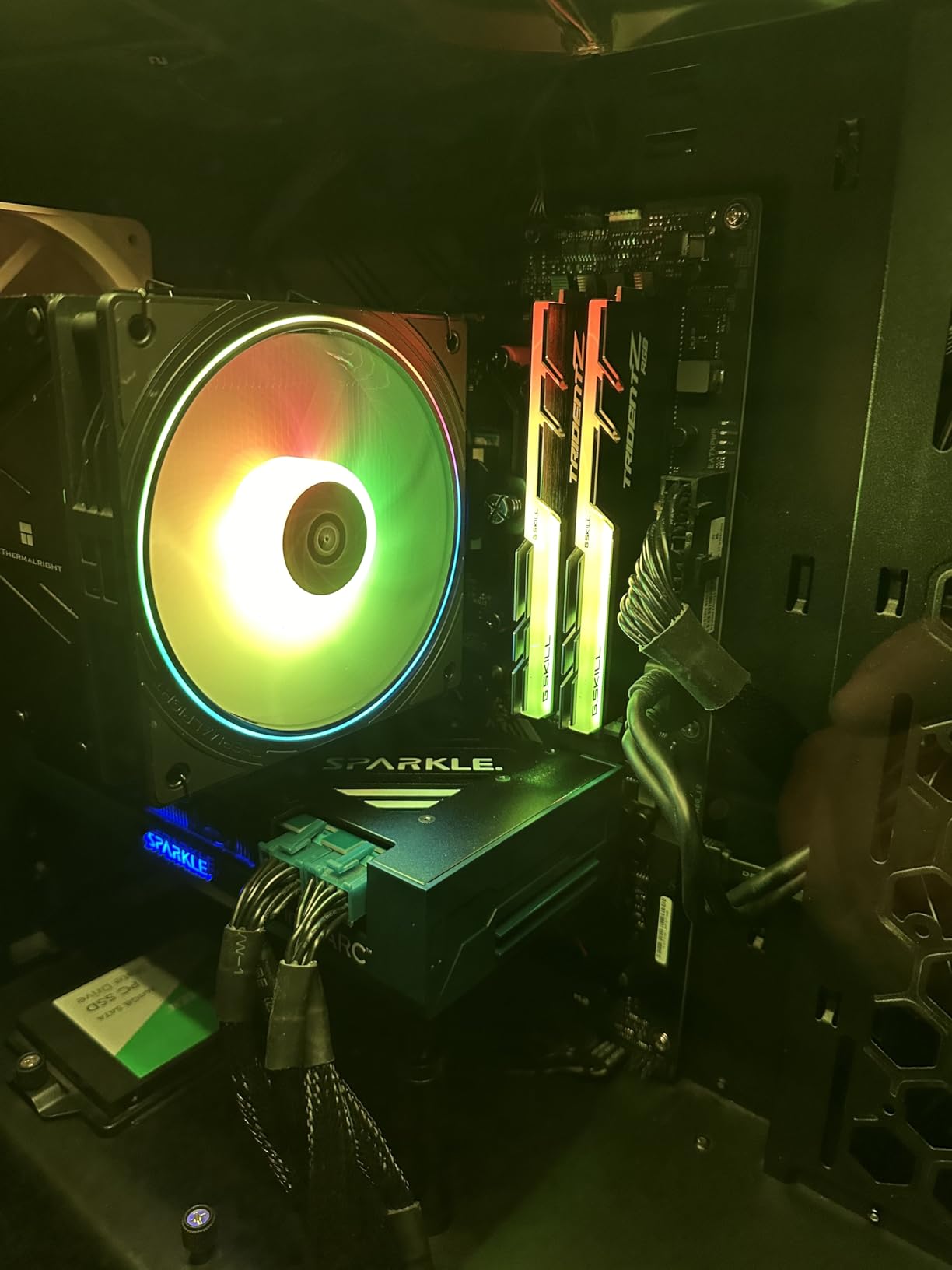 Sparkle Intel Arc A750 ROC Luna OC Edition, 8GB GDDR6, 2X DBB 100mm Fan, 2.5-Slot, Metal Backplate, Luna White Edition, SA750RW-8GOC customer photo 2