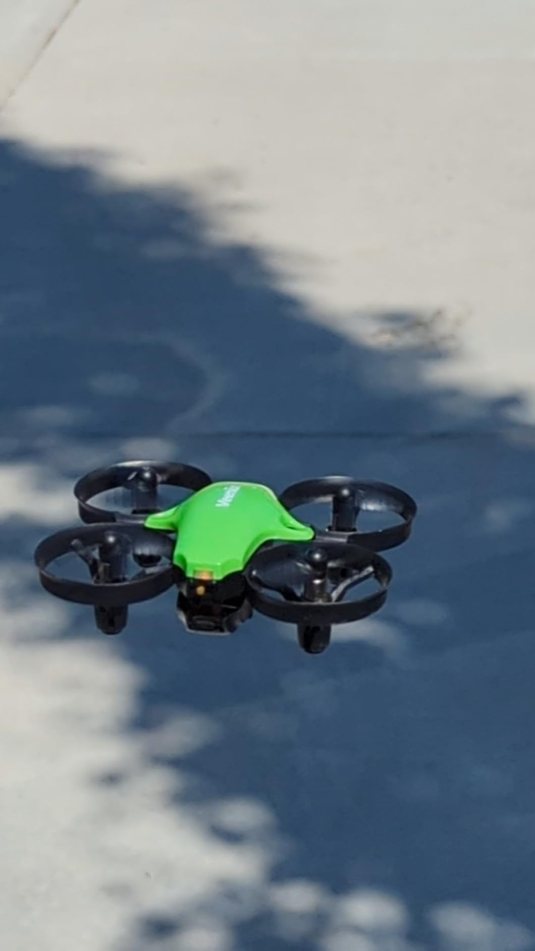 Veeniix V995 Mini Drones for Kids and Beginners,Indoor RC Quadcopter,Small Helicopter Plane with 3D Flips,360° Rotation,Circle Fly,Auto Hover,Headless Mode and 3 Batteries,Gift for Boys and Girls customer photo 1