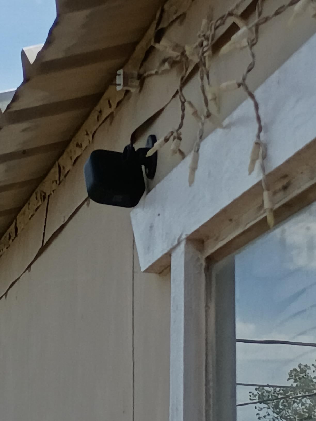 Blink Outdoor 4 - Wireless smart security camera, two-year battery life, 1080p HD day and infrared night live view, two-way talk, Sync Module Core included - 3 camera system customer photo 1