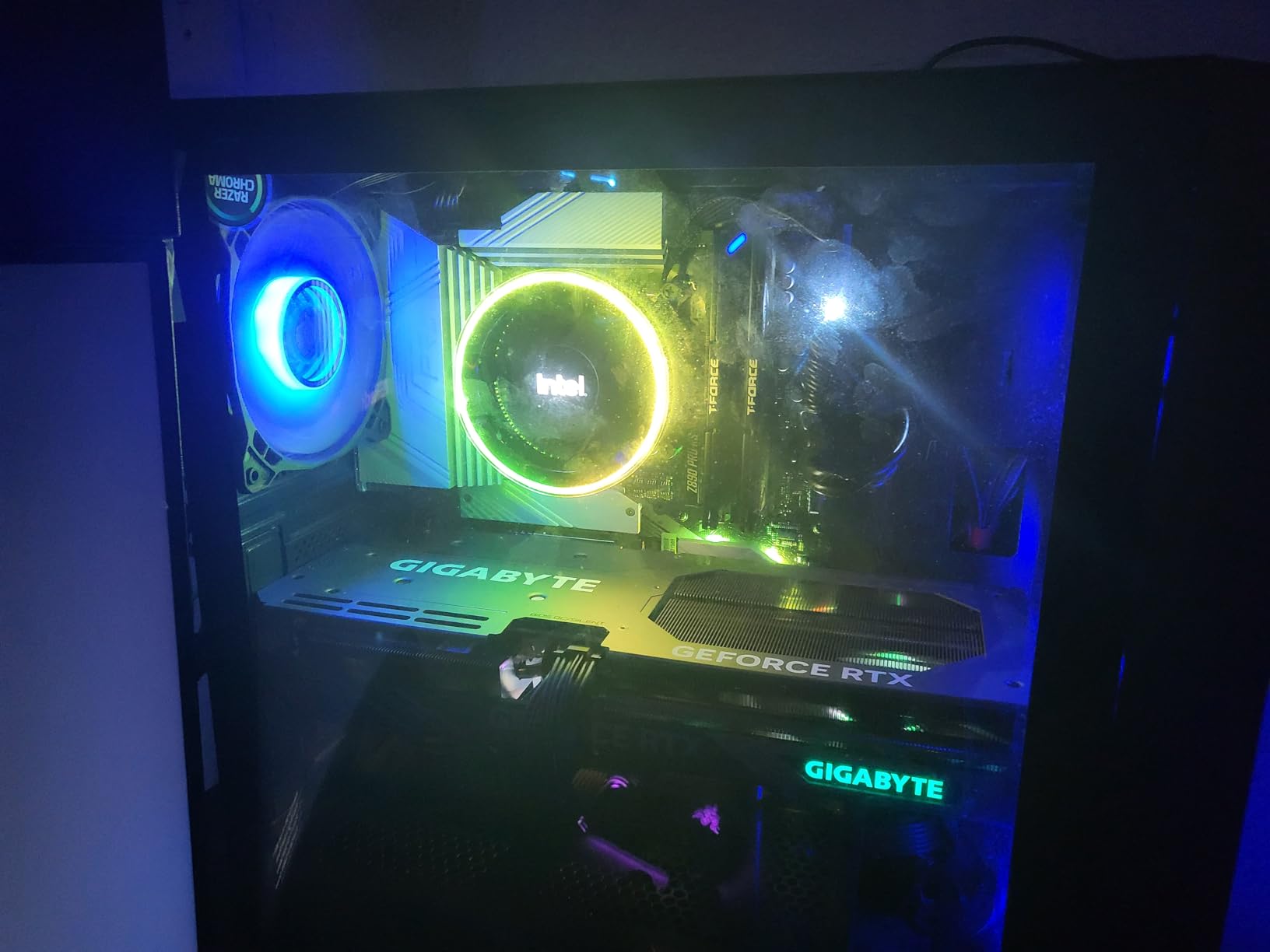 ASRock Intel Core Ultra Z890 Pro RS ATX Motherboard LGA1851 RL-ILM DDR5 8666 MHz 256 GB M.2 PCIe 5.0 Thunderbolt customer photo 1