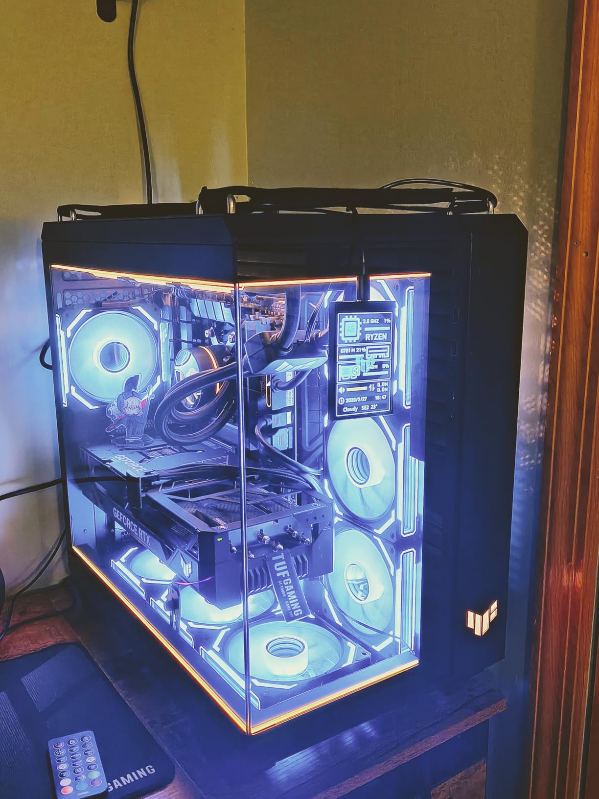 ASUS TUF Gaming GT502 Horizon ATX Mid-Tower PC Case, Boundless Panoramic Design, Dual-Chamber, Tool-Free Side Panels, Front USB 10 Gbps Type-C, 2 Year Warranty customer photo 1