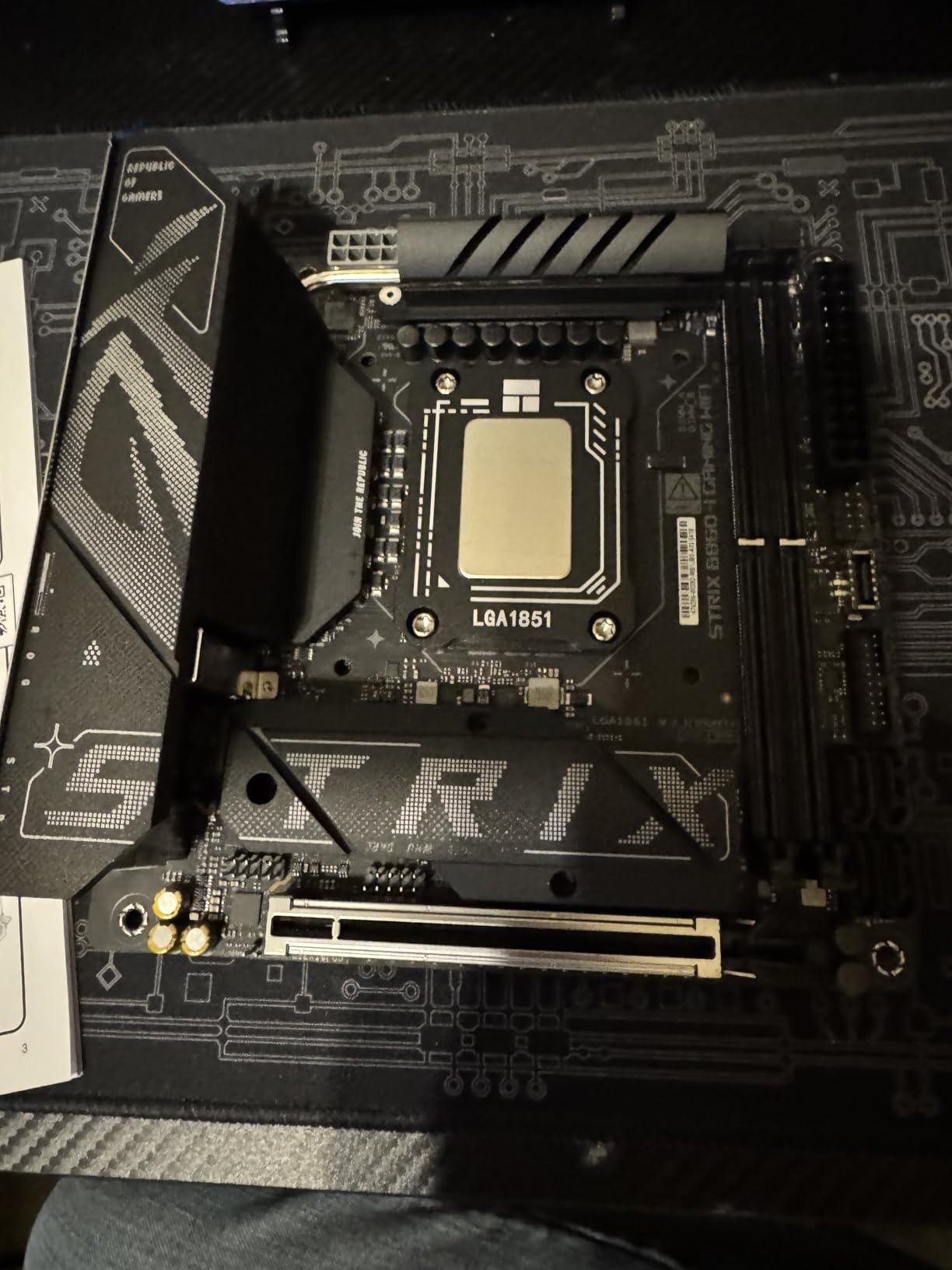 ASUS ROG STRIX B860-I GAMING WIFI LGA 1851 Mini-ITX Motherboard customer photo 2