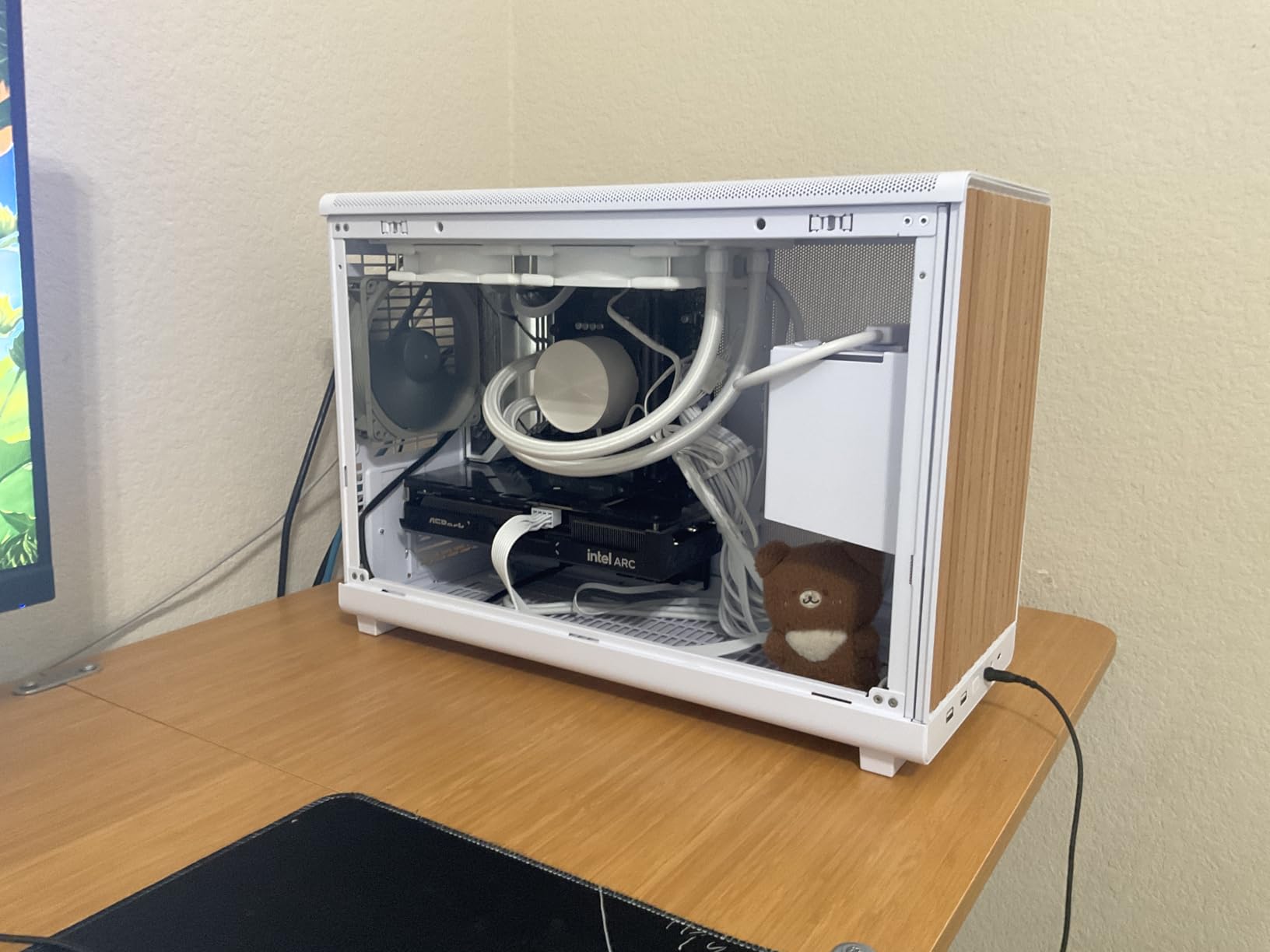 Intel Arc B570 Challenger 10GB OC GDDR6 Graphics Card, 2600 MHz GPU, 19 Gbps Memory, Dual Fan, Metal Backplate, HDMI 2.1a, DisplayPort 2.1, 0dB Cooling customer photo 2