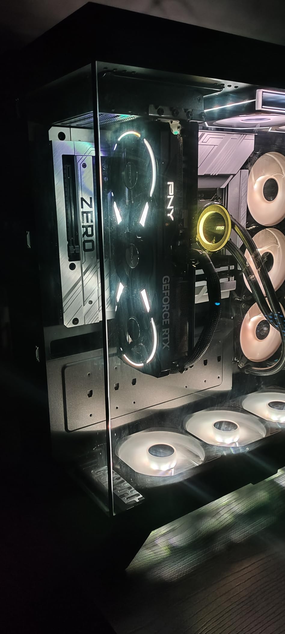 PNY GeForce RTX 5070 Ti Epic-X ARGB OC Triple Fan, Graphics Card, 16GB GDDR7, 256-Bit, 2640 MHz Boost, PCIe 5.0, HDMI/DP 2.1, NVIDIA Blackwell, DLSS 4 customer photo 2
