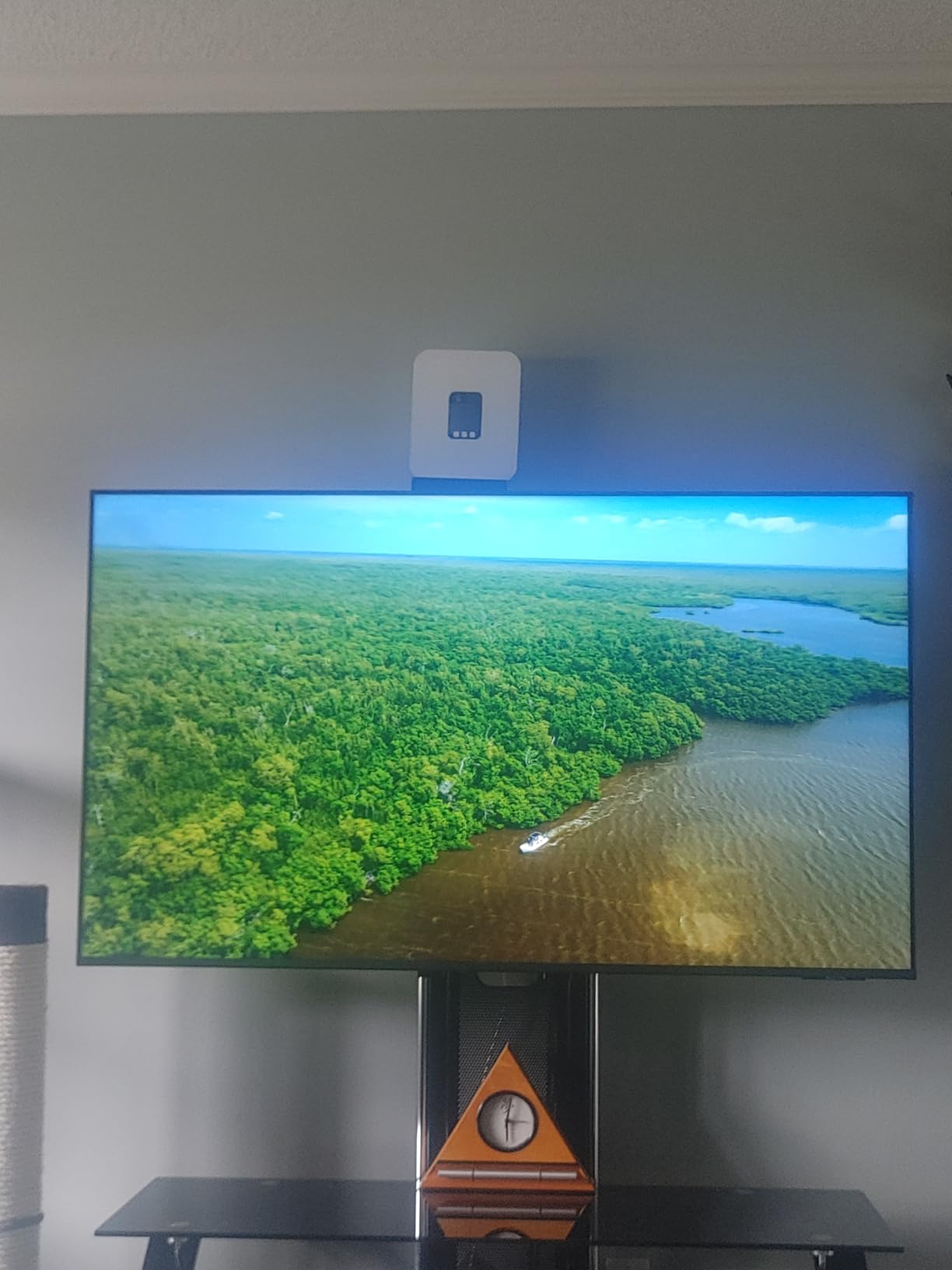 Samsung 85-Inch Class Crystal UHD U8000F 4K Smart TV (2025 Model) Endless Free Content, Crystal Processor 4K, MetalStream Design, Knox Security, Alexa Built-in customer photo 1