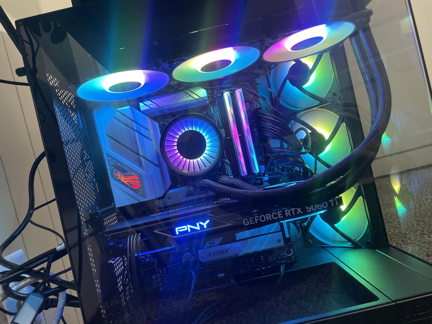 PNY NVIDIA GeForce RTX 5060 Ti Epic-X ARGB OC Triple Fan Graphics Card (8GB GDDR7, 128-bit, Boost Speed: 2692 MHz, SFF-Ready, PCIe 5.0, HDMI/DP 2.1, 2-Slot, NVIDIA Blackwell Architecture, DLSS 4) customer photo 1