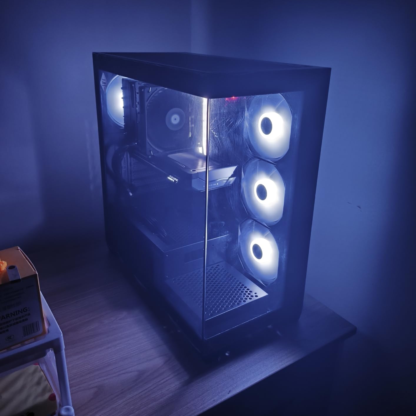 GIGABYTE GeForce RTX 5060 Gaming OC 8G Graphics Card, 8GB 128-bit GDDR7, PCIe 5.0, WINDFORCE Cooling System, GV-N5060GAMING OC-8GD Video Card customer photo 1
