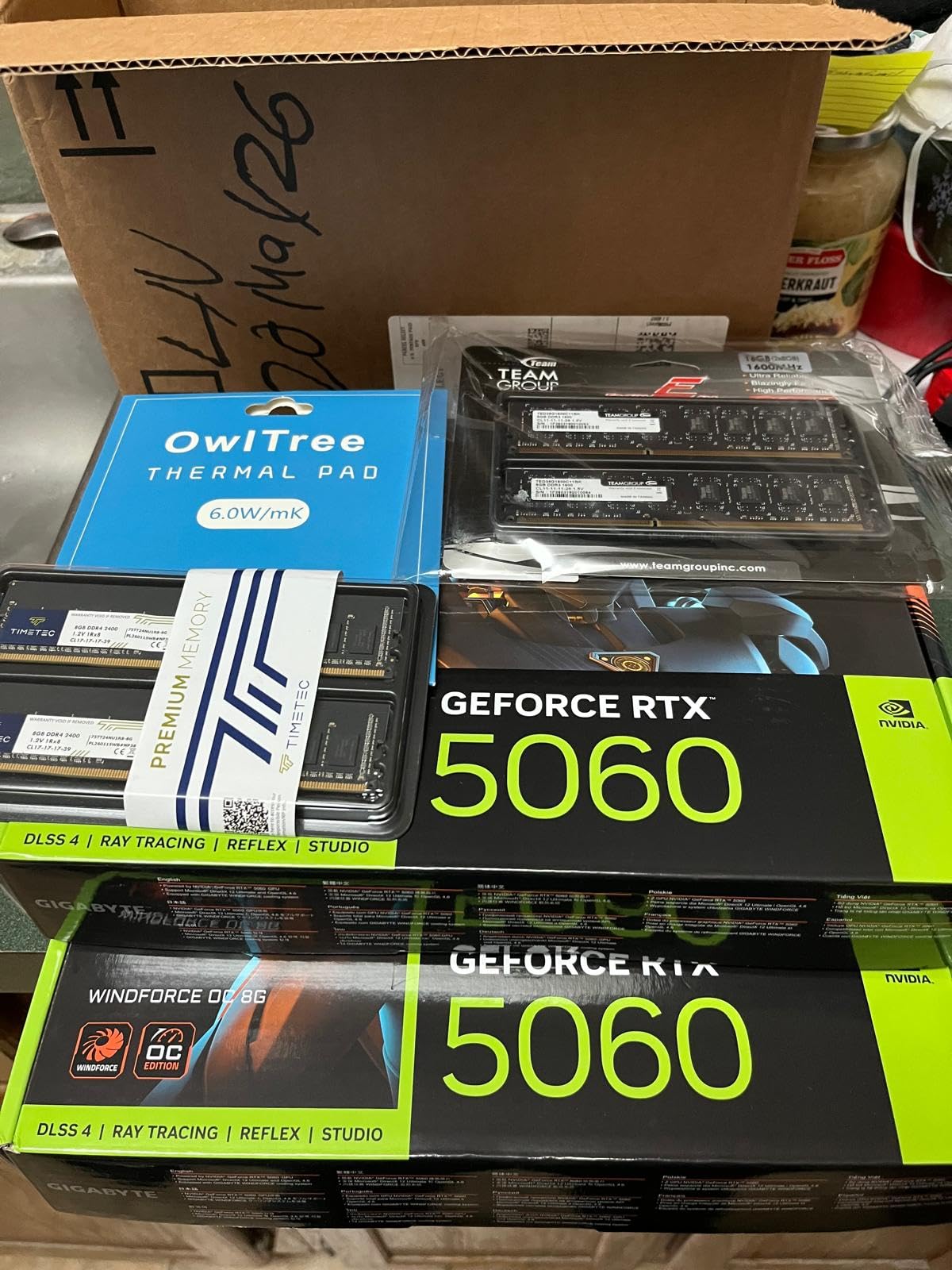 GIGABYTE GeForce RTX 5060 WINDFORCE OC 8G Graphics Card, Cooling System, 8GB 128-bit GDDR7, PCIe 5.0, Manufactured by NVIDIA, DisplayPort & HDMI customer photo 2