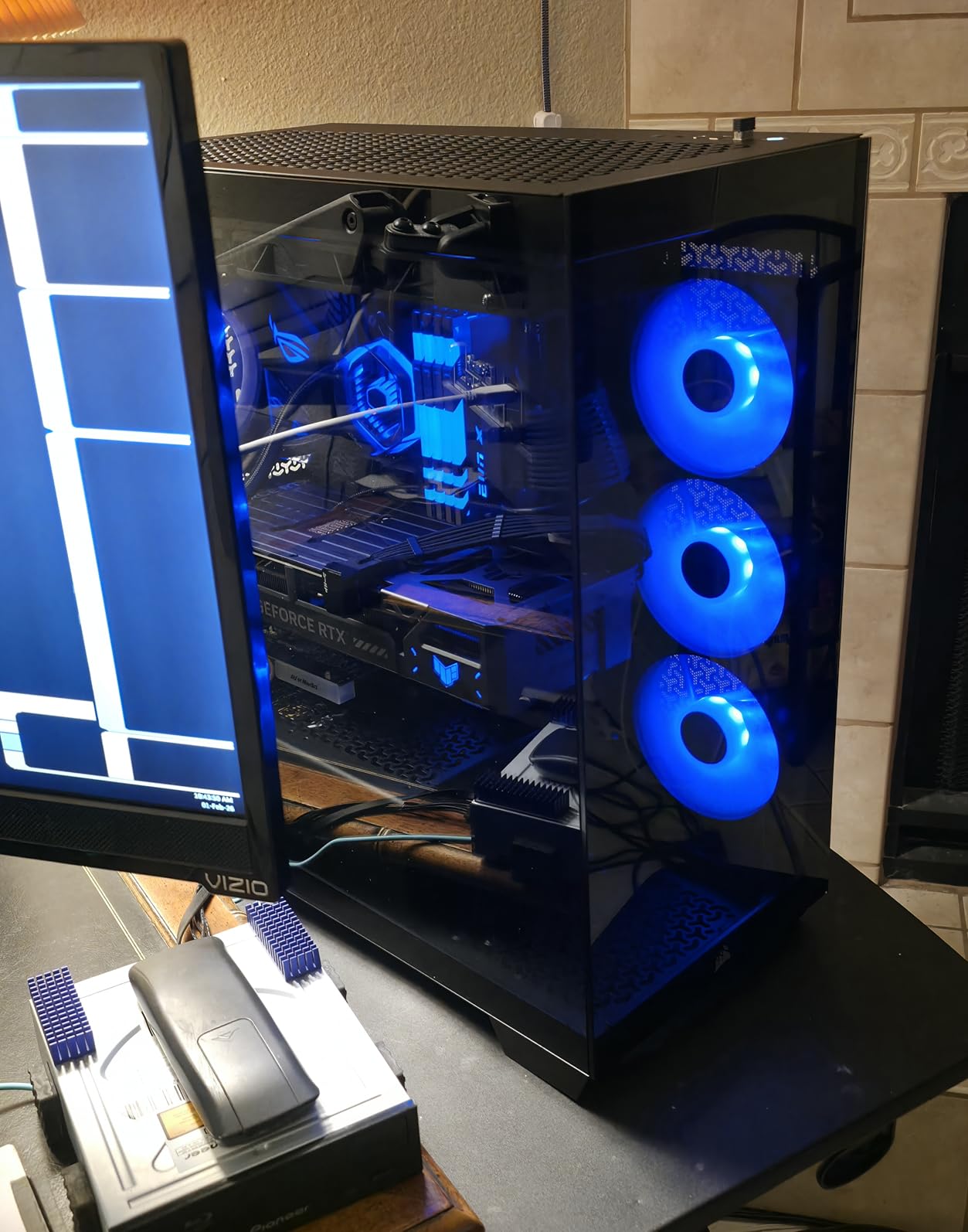 CORSAIR 3500X RS ARGB Panoramic Mid-Tower PC Case - 3X Pre-Installed Fans, High Airflow, Spacious Interior, GPU Anti-Sag, Reverse Connection Motherboard Compatible - Black customer photo 1