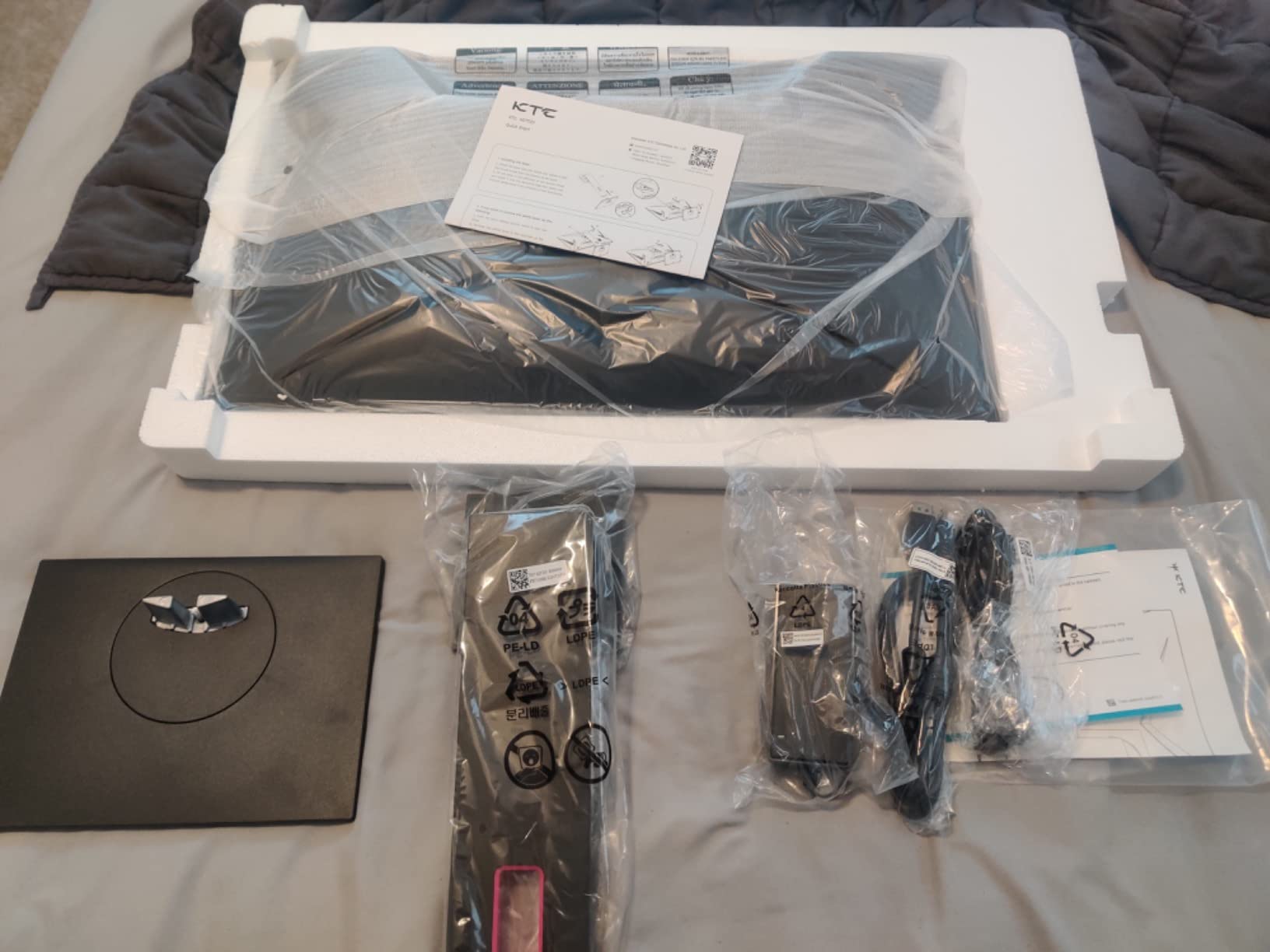 KTC 24.5 Inch 300Hz Gaming Monitor, FHD 1080P 240Hz Fast IPS Monitor, HDR, FreeSync, DisplayPort x1 HDMI x2, 119% sRGB, Height/Pivot/Tilt Adjustment, VESA Support, H25Y7 customer photo 2