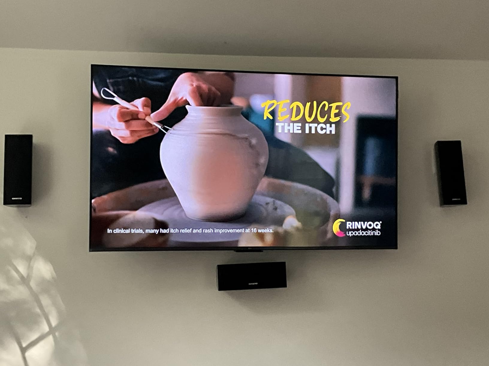 TCL Amazon Exclusive 85 Inch Class T7 Series | 4K QLED HDR Lag-Free Smart Google TV | 85T7, 2025 Model | 120Hz-144Hz High Brightness, Dolby Atmos, Alexa Voice Remote AI Streaming Gaming Television customer photo 2