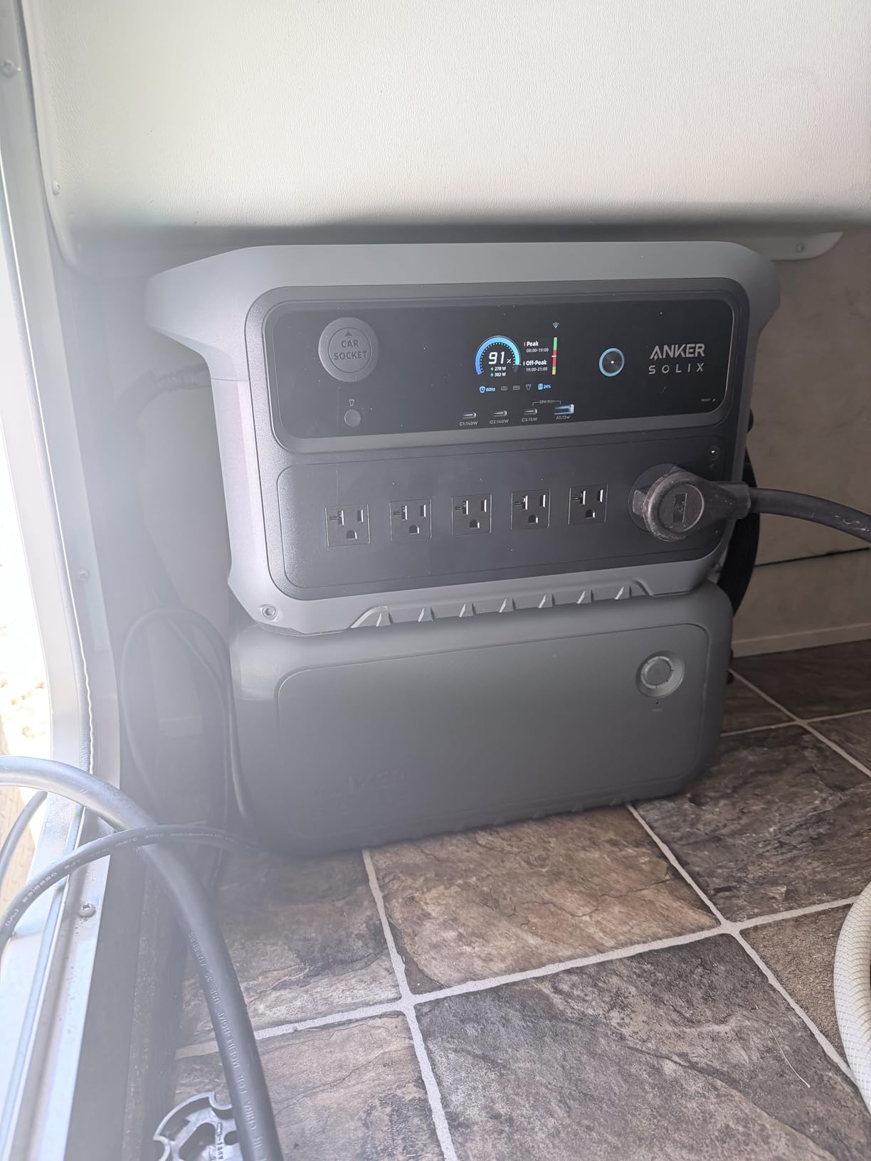 Anker SOLIX C2000 Gen 2 Portable Power Station, 2,400W (Peak 4,000W) Solar Generator, Full Charge in 58 Min, 2048Wh LiFePO4 Battery for Home Backup, Power Outages, and Camping customer photo 1