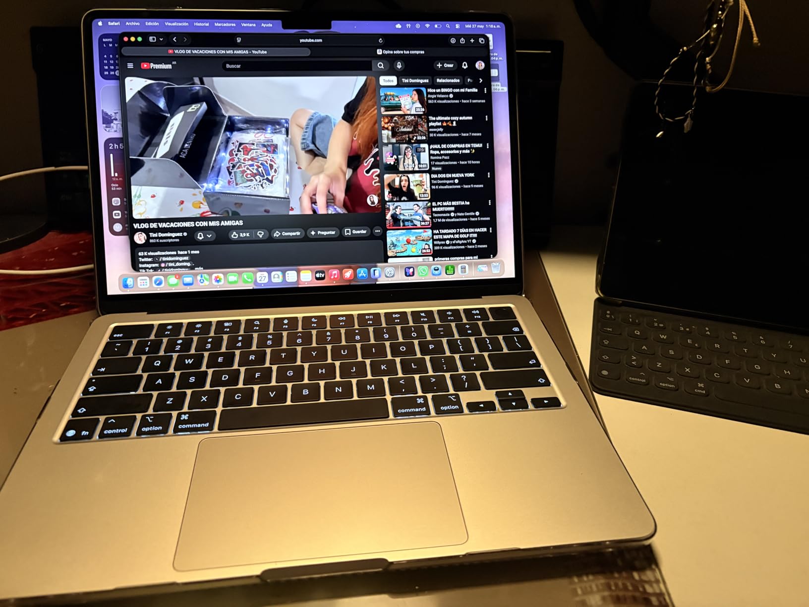 Apple 2026 MacBook Air 13-inch Laptop with M5 chip: Built for AI, 13.6-inch Liquid Retina Display, 16GB Unified Memory, 512GB SSD, 12MP Center Stage Camera, Touch ID, Wi-Fi 7; Silver customer photo 1