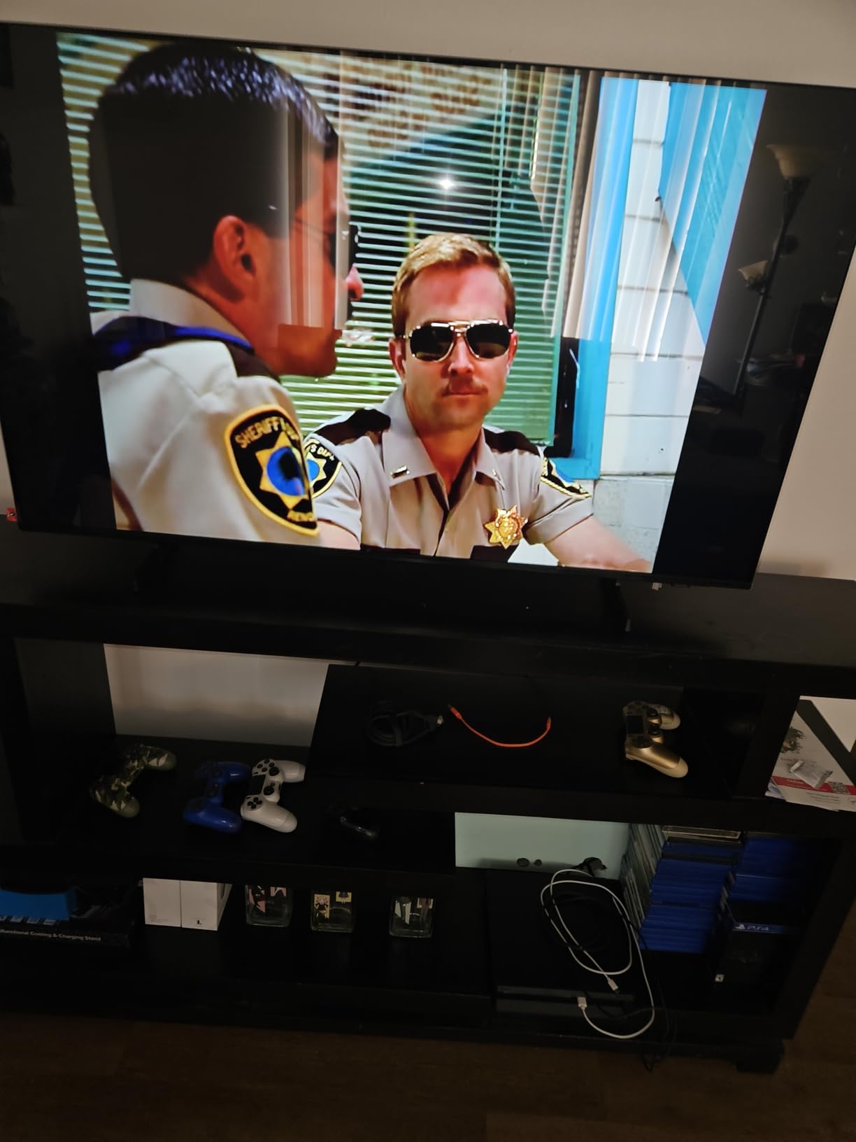 Samsung 50-Inch Class Crystal UHD U8000H Series Samsung Vision AI Smart TV (2026 Model, 50U8000H) customer photo 2