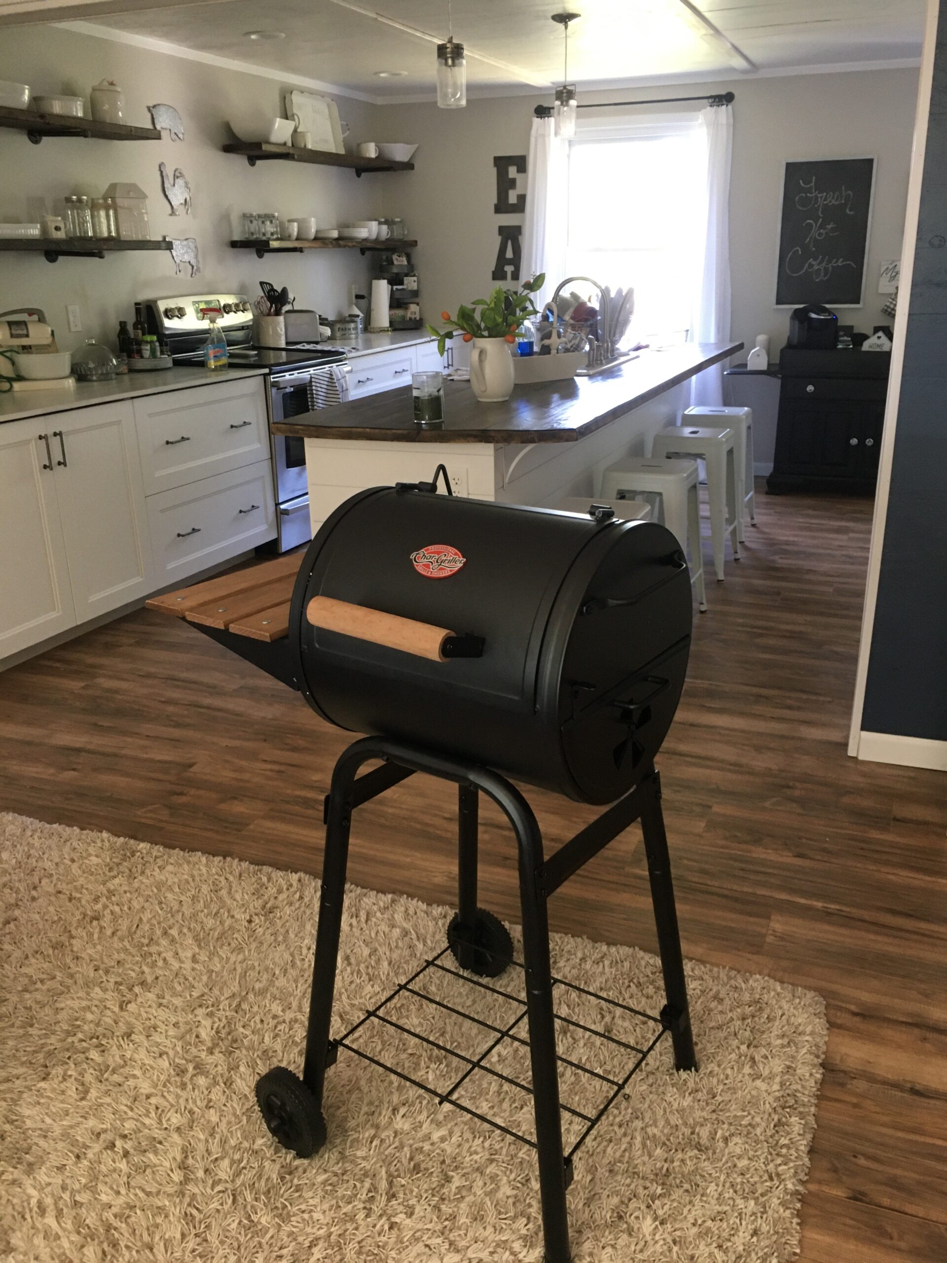 Char-Griller Patio Pro Charcoal Grill and Smoker with Cast Iron Grates, 250 sq in, Black customer photo 2
