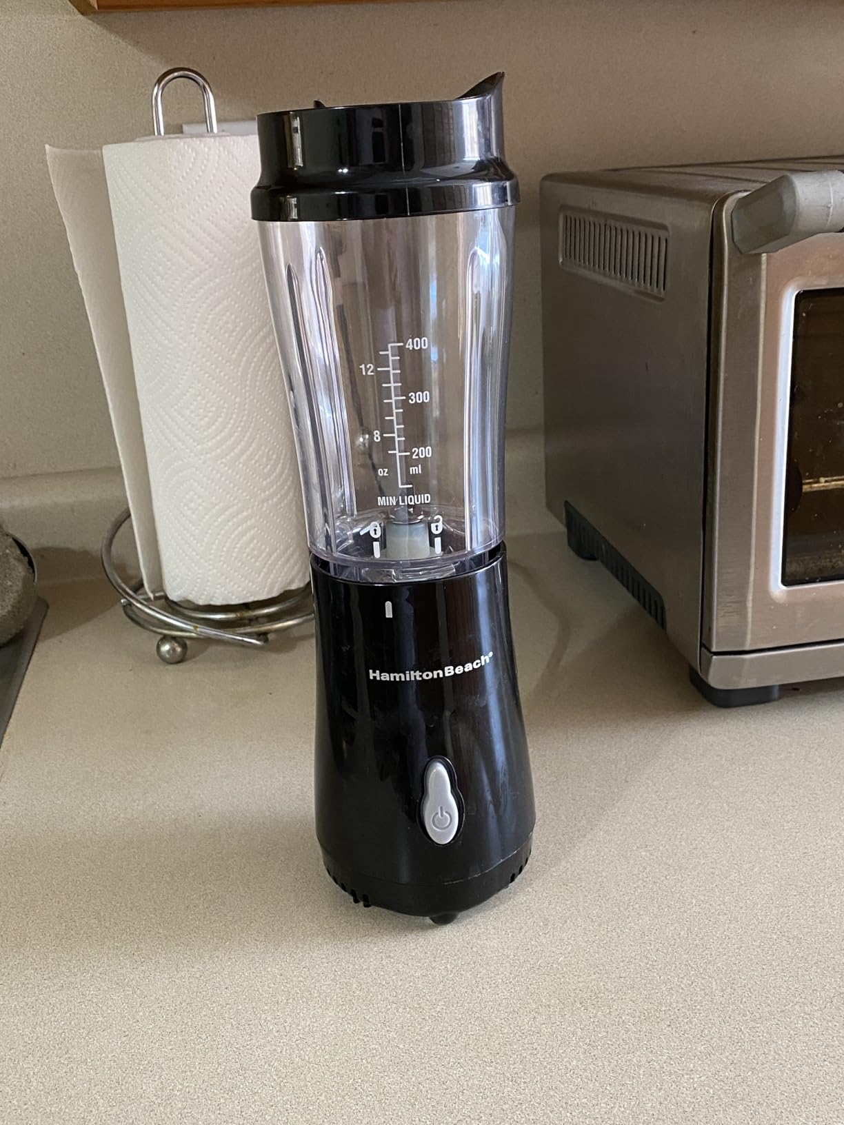 Hamilton Beach Portable Blender for Shakes and Smoothies, 14 Oz BPA Free Travel Cup & Lid, Durable Stainless Steel Blades, Personal Smoothie Blender, Red (51101RV) customer photo 2