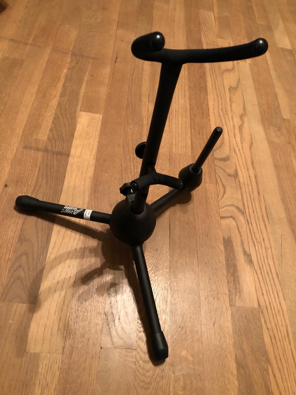 Audio2000'S AST4501 Alto/Tenor Saxophone Stand with Detachable Flute/Clarinet Peg customer photo 2