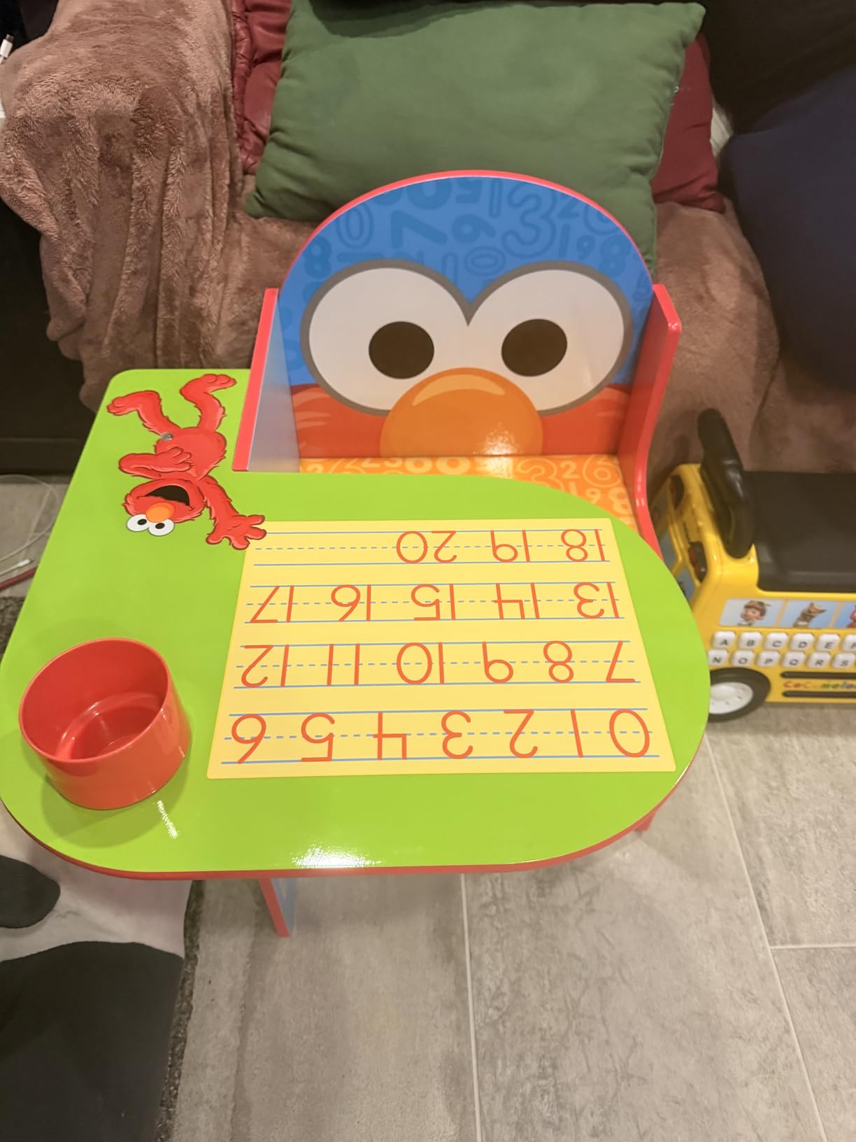 Delta Children Chair Desk With Storage Bin, Sesame Street customer photo 2