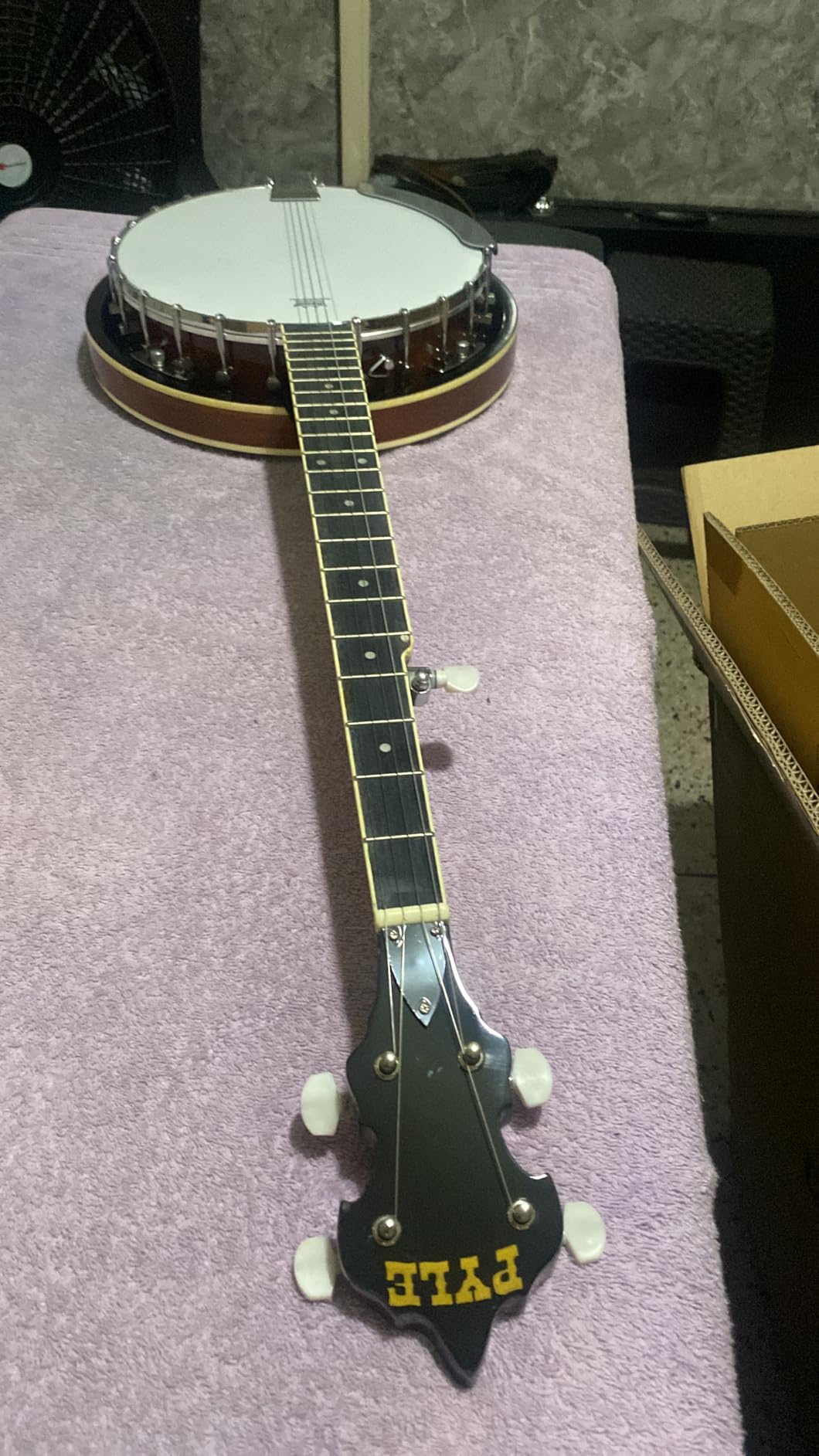 PYLE-PRO 5-String Geared Tunable Banjo with White Jade Tune Pegs & Rosewood Fretboard - PBJ60 customer photo 1