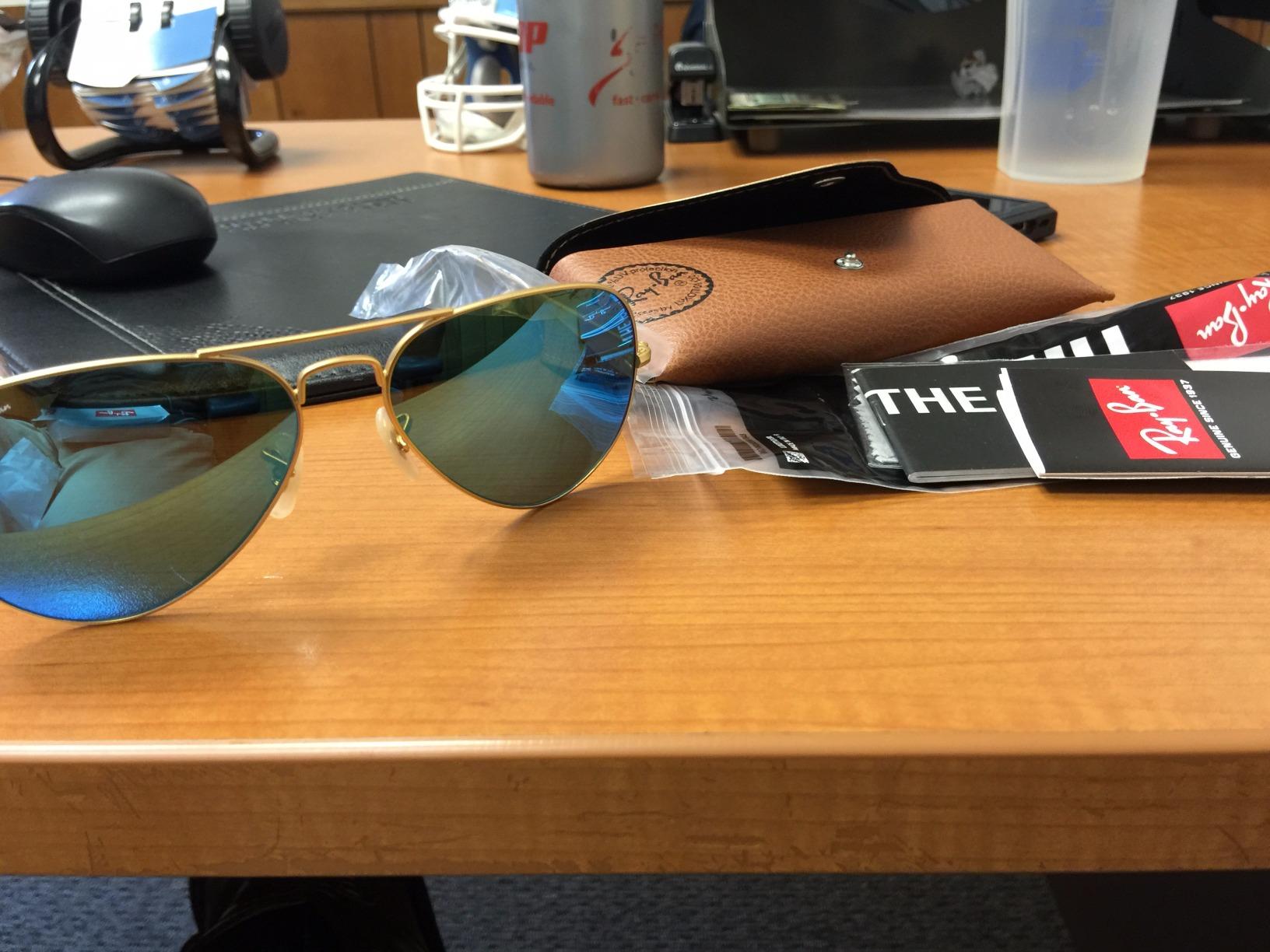 Ray-Ban RB3025 Classic Mirrored Aviator Sunglasses customer photo 2