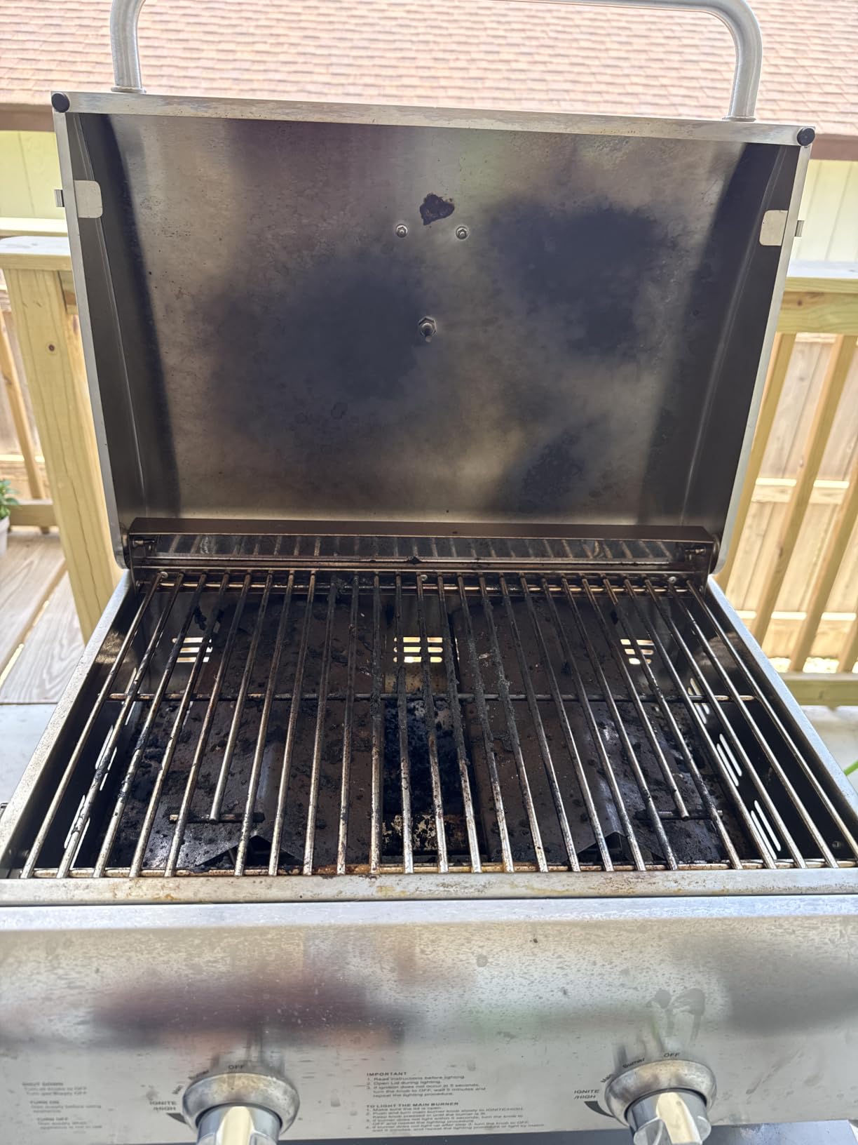 Cuisinart Chef's Style Tabletop Portable Propane Grill, 20,000 BTU Stainless Steel 2-Burner Outdoor Gas Grill, CGG-306 customer photo 2